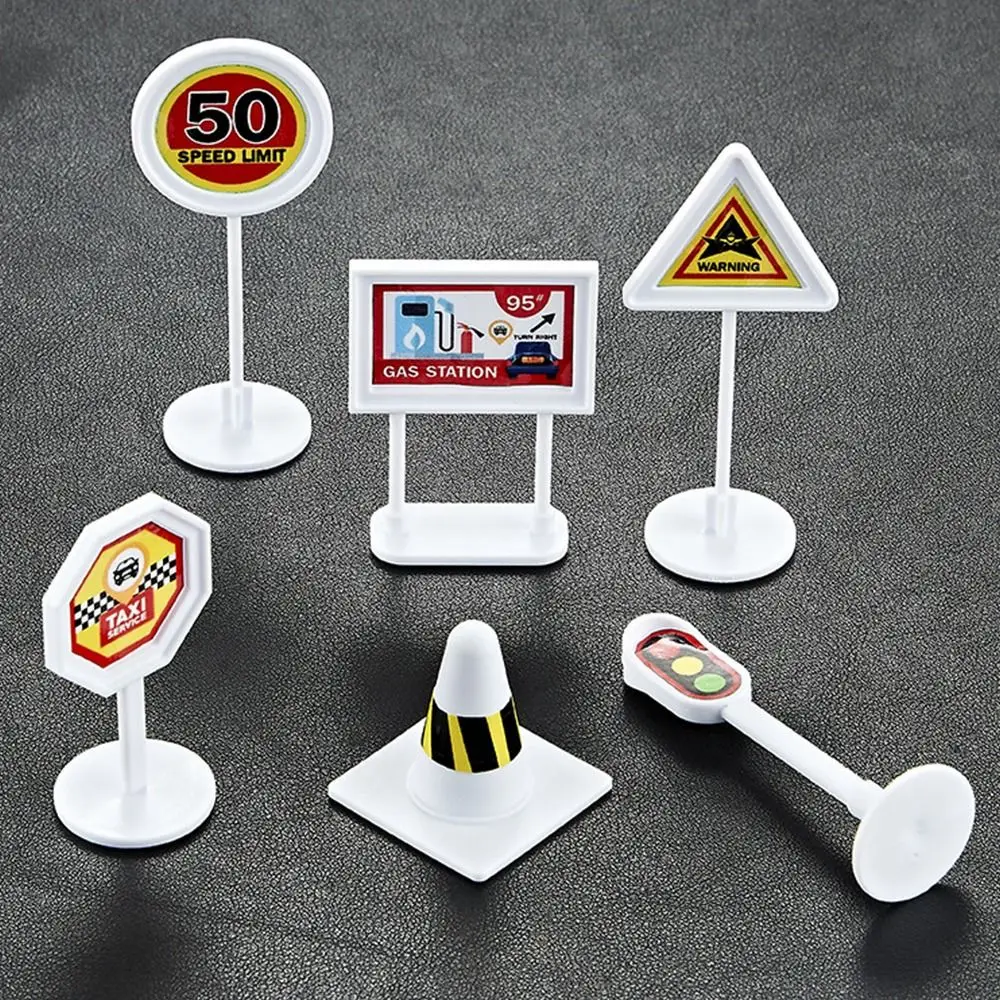 赤青慣性レール飛行機プラスチックランダムカー慣性カープレーンモデル変形可能なトラックヘリコプターシミュレーション航空機モデル