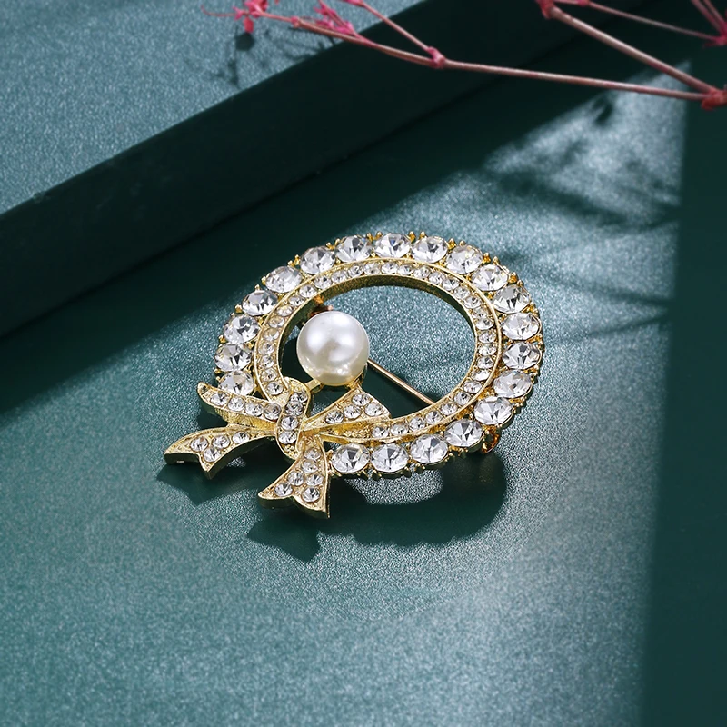 Female Round White Crystal Pearl Bowknot Brooches For Women Fashion Creative Luxury Gold Color Alloy Brooch Safety Pins