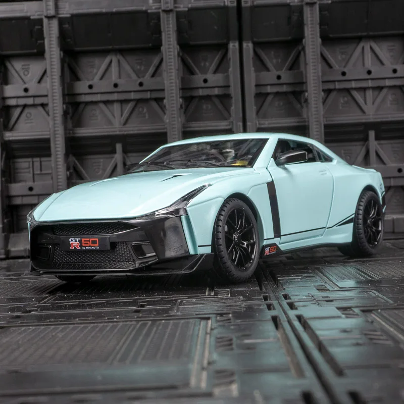 Modelo de coche de aleación Nissan GT-R50 1:24, supercoche de juguete, puerta de coche y capó de motor, el maletero se puede abrir como regalo para niños