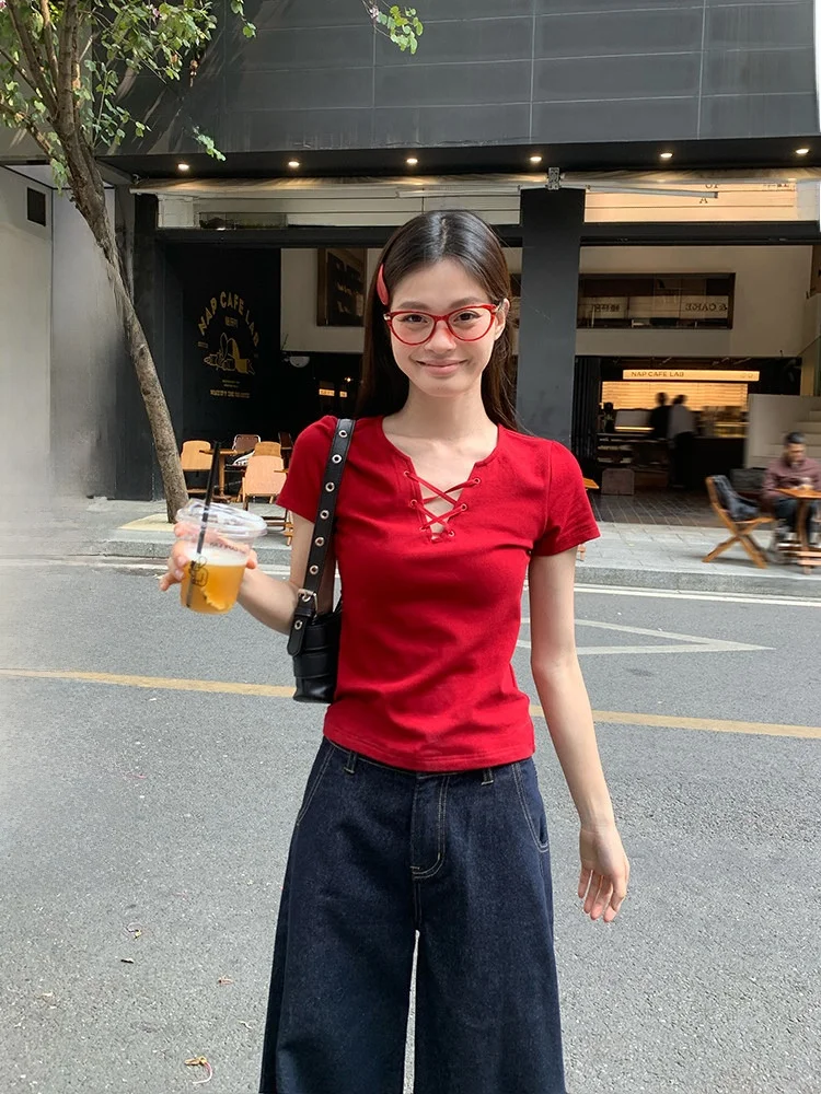 

Sweet And Spicy Red V-neck T-shirt Women's Short Sleeve Slim Fit Summer New Style Beautiful Top by Song Zhengen