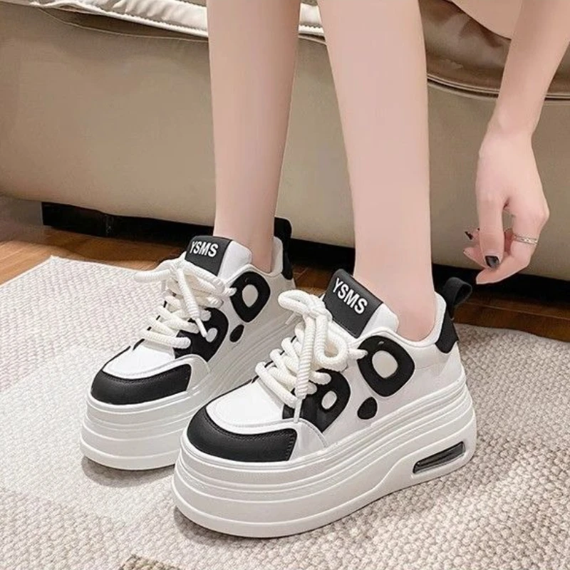 

Women's White Platform Sneakers 2025 New Release Trending Thick Sole Chunky Shoes for Petite Women with Invisible Heel Lift​