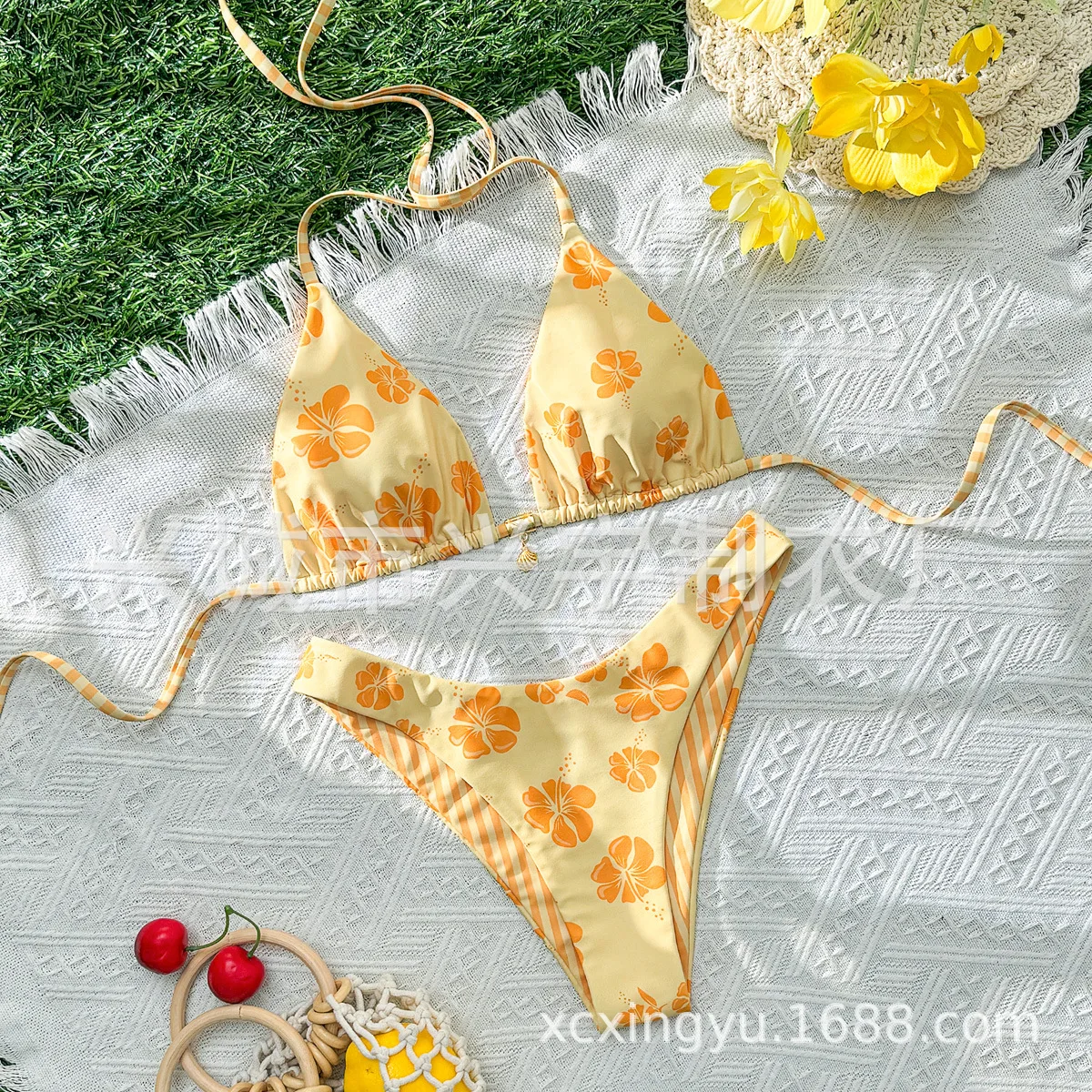 

Women Triangle Bikini Set Halter Tie Side Swimsuit Beachwear