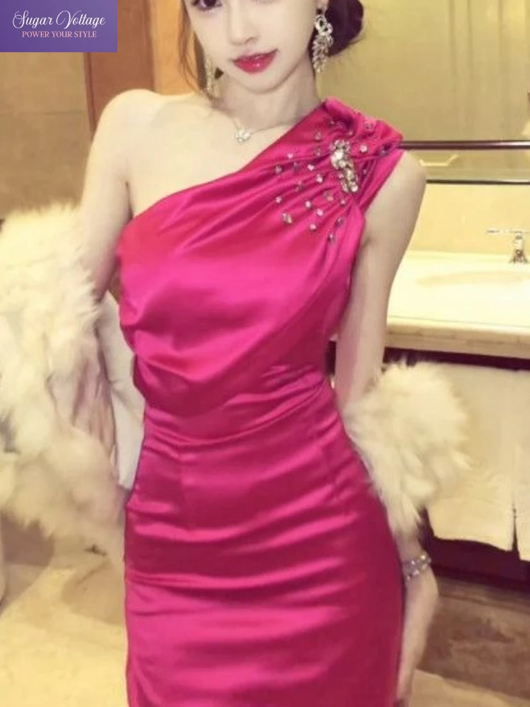 

Роскошное французское сексуальное платье, женское тонкое на одно плечо со стразами, облегающее талию, элегантное вечернее платье, шикарное осенне-зимнее модное платье