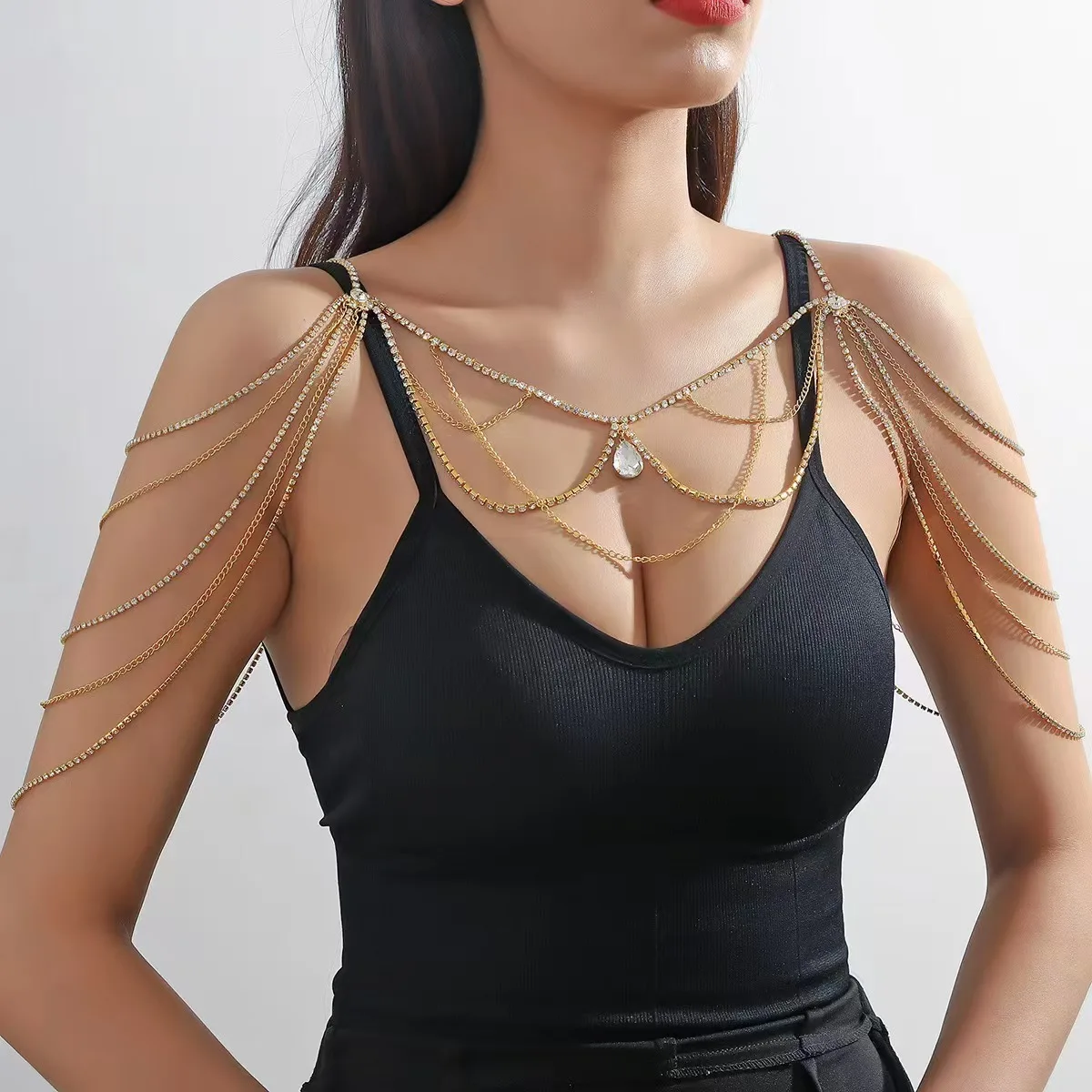 Venta caliente y cadena de hombro sexy multicapa personalizada con diamantes de imitación geométricos explosivos, cuerpo brillante de moda para discoteca