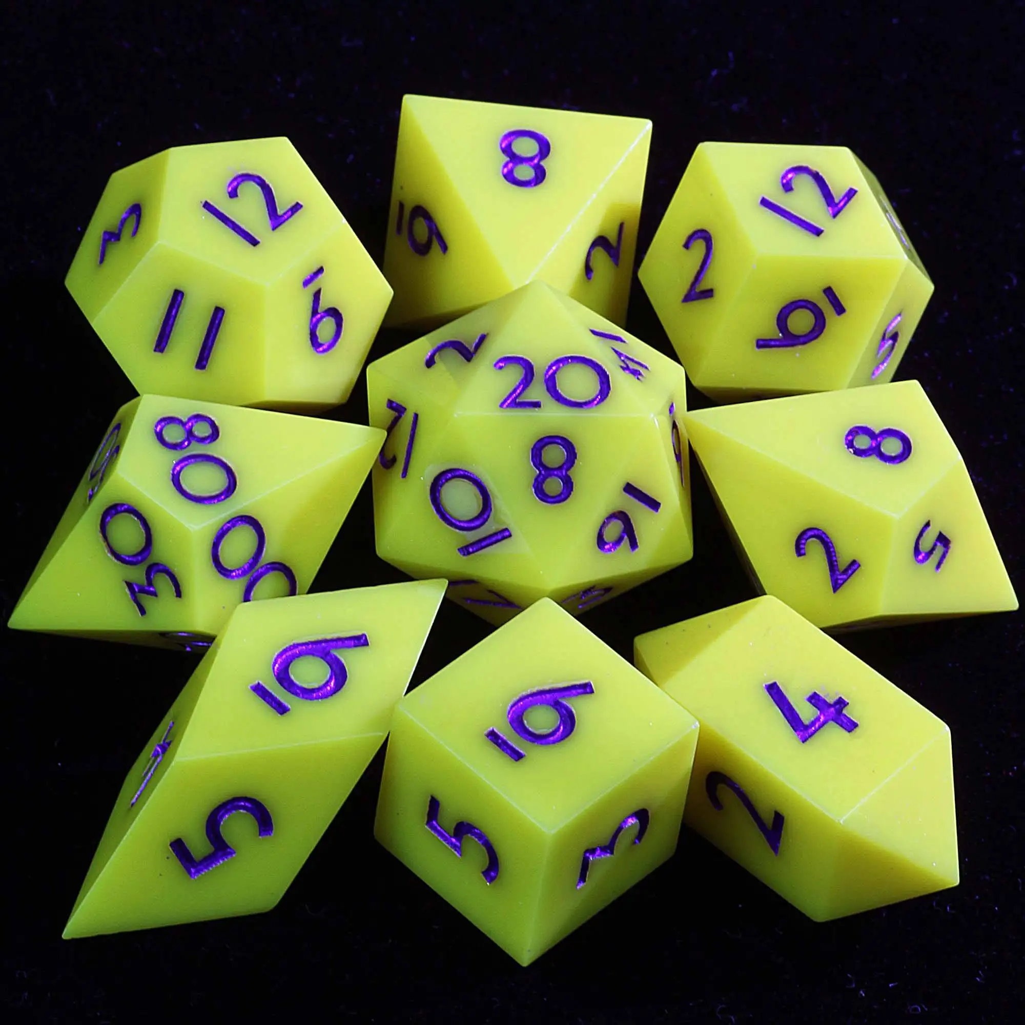 

9 Polyhedral Resin Dice DD Sets Thunder Citrine Core