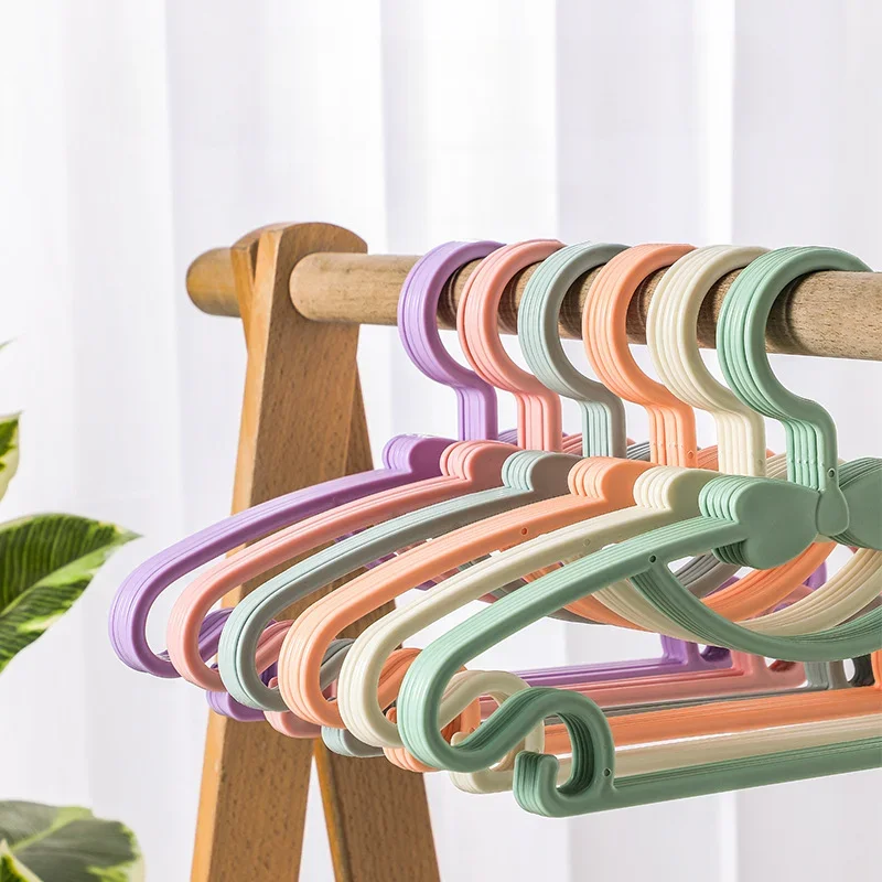 10 teile/satz Baby Kleiderbügel Junge Mädchen Kinder Kleidung Rack Kunststoff Hose Kleiderbügel Trocknen Rack Waschküche