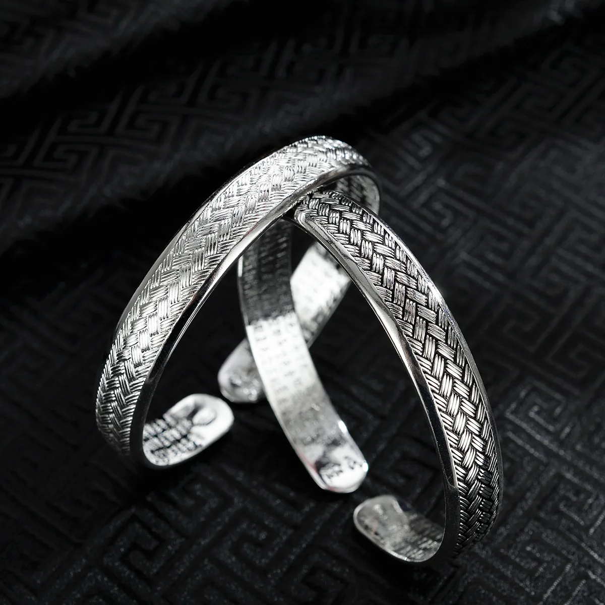 ENSHIR Silver Color Cuff Bangles Bracelets for Woman Wrist Waterproof Bangles&Bracelet Simple Jewelry Gift