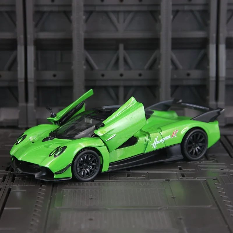 

Модель автомобиля Huayra R 1:32, имитация, из сплава, коллекционная, со звуком и светом, с функцией отката, детская игрушка, подарок