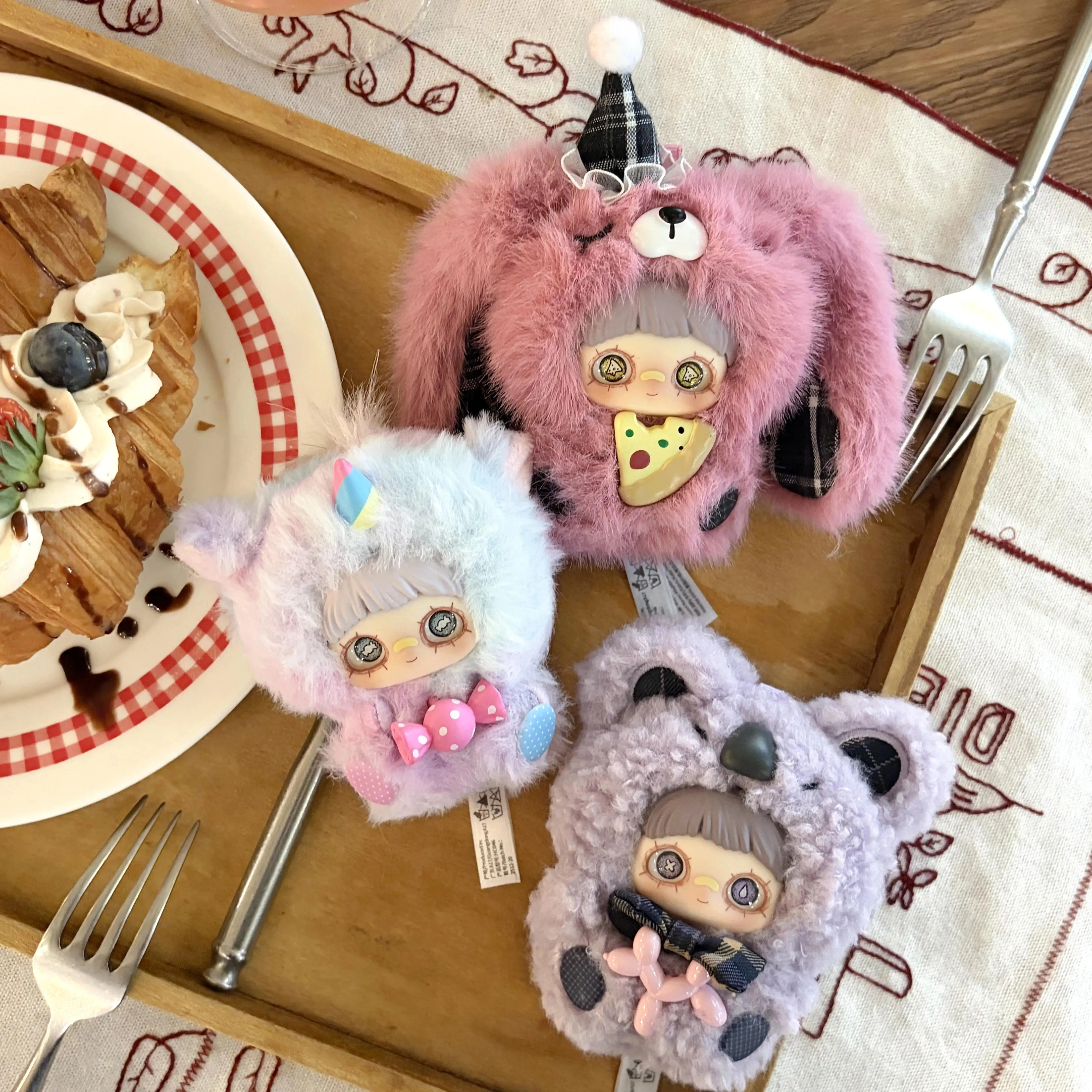 

2026 New Arrival Maymei Blind Box Surprise Party Series Mystery Box Cartoon Figure Bag Charm & Desktop Collectible Ornament
