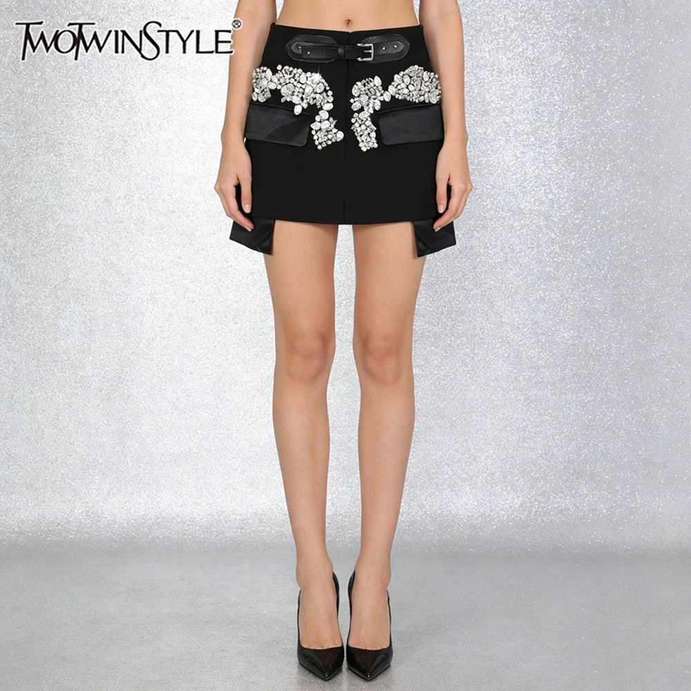 

TWOTWINSTYLE Elegant Crystal Accent Mini Skirt for Women High Waist Belt Decoration Slimming A Line Skirts for Fashion Parties