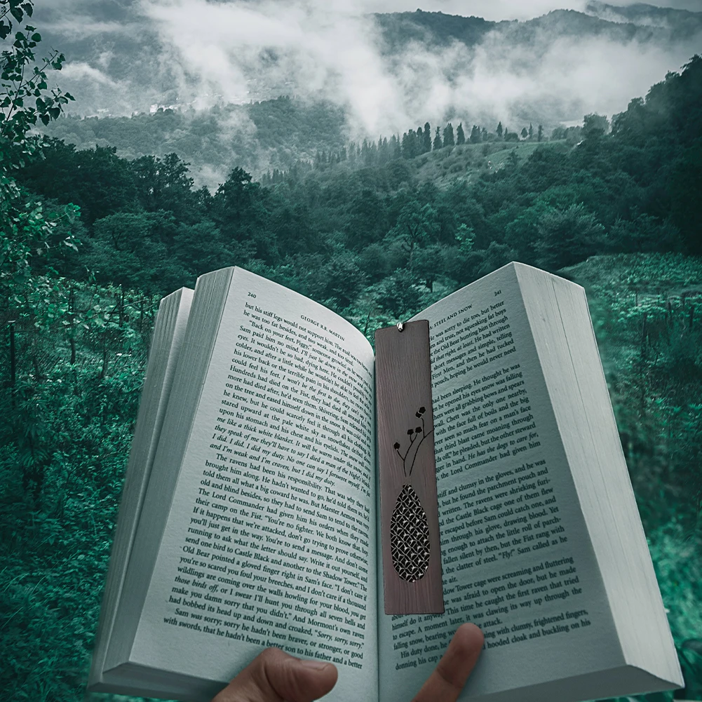 ที่คั่นหนังสือทำจากไม้สำหรับนักเรียนวันเกิดของผู้ชายผู้หญิงกล่องของขวัญที่สวยงามดีไซน์แบบคัตเอาท์ทำด้วยมือแกะสลักสำหรับคุณครู