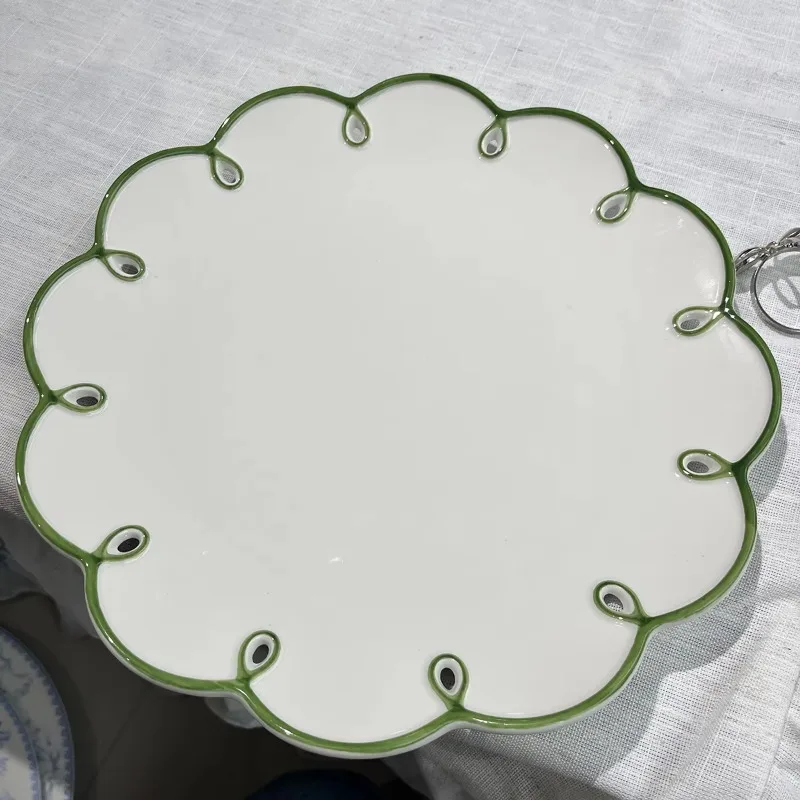 

European scalloped ceramic plate set with colorful edge charging plate for wedding event table decoration