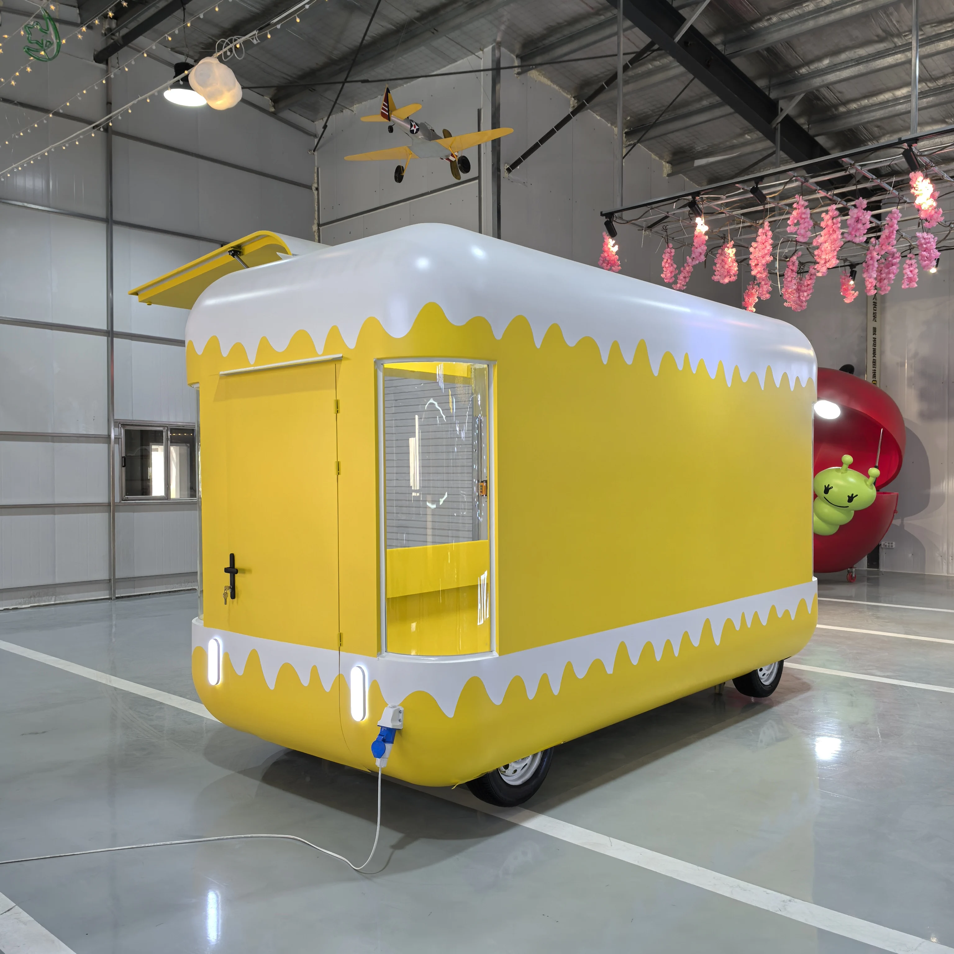 Street Fast Food Truck Coffee Cart Fast Mobile Kitchen Hot Dog Car Food Van Ice Cream Truck Trailer
