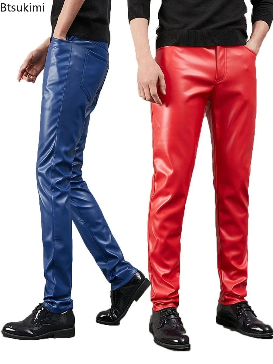 

2026 мужские эластичные тонкие модные цветные брюки из искусственной кожи, осень-зима, кожаные брюки в стиле рок, мужские узкие мотоциклетные брюки