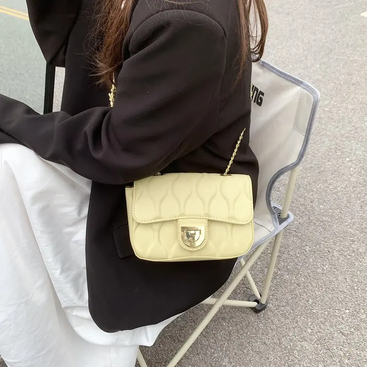 

Элегантная дизайнерская дорожная сумка для подгузников для женщин, роскошная кожаная сумка-тоут большой вместимости, стильная сумка через плечо для путешествий