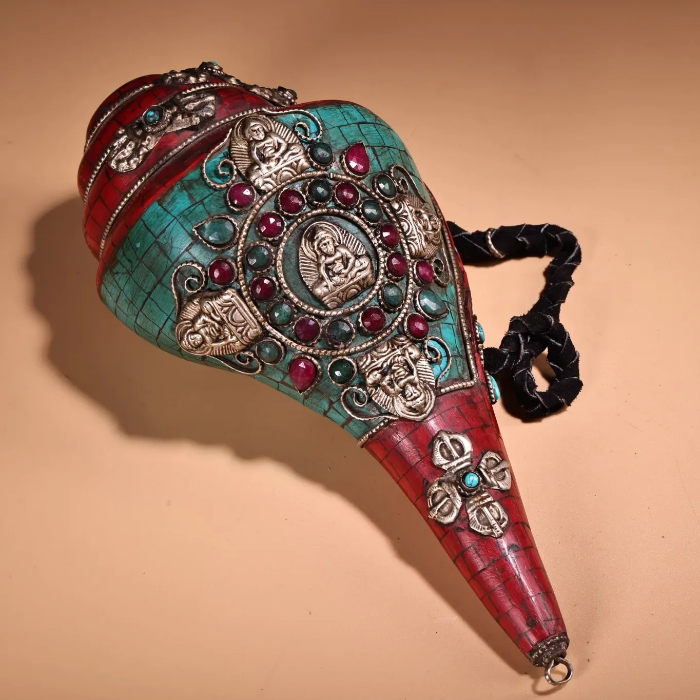 

9"Tibetan Temple Collection Old Natural Conch Mosaic Gem Turquoise Sakyamuni Buddha Buddha Conch Amulet Dharma Worship Hall