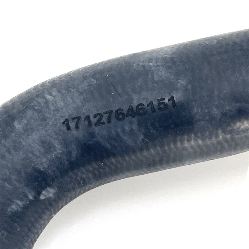 A11F-1 PCS Car Water Tank Radiator Hose (Bottom) Radiator Hose 17127601848 17127646151 For BMW X3 X4 F25 F26