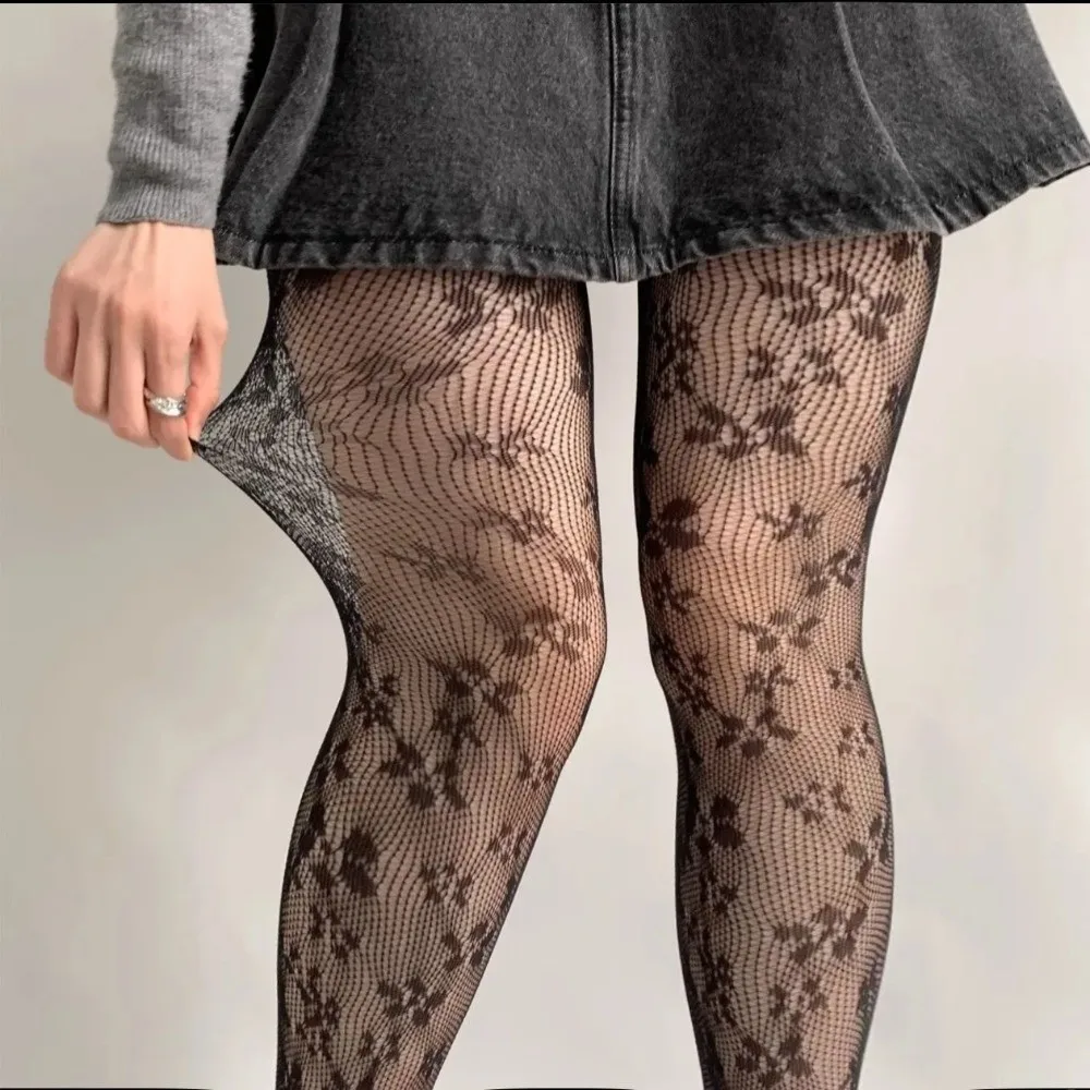 Plus Size Fishnet Stockings Jacquard Small Flowe Hollow Out Flower Pattern Net Socks Fashionable Lace Stockings Summer Season