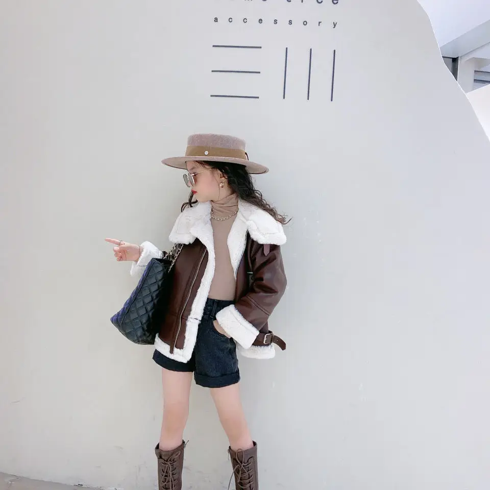 2024 New Baby Girls Jacket Autumn Winter Thick Warm Faux Fur Coat for Girls Outwear Fashion Cute Plush Children Clothing TY79