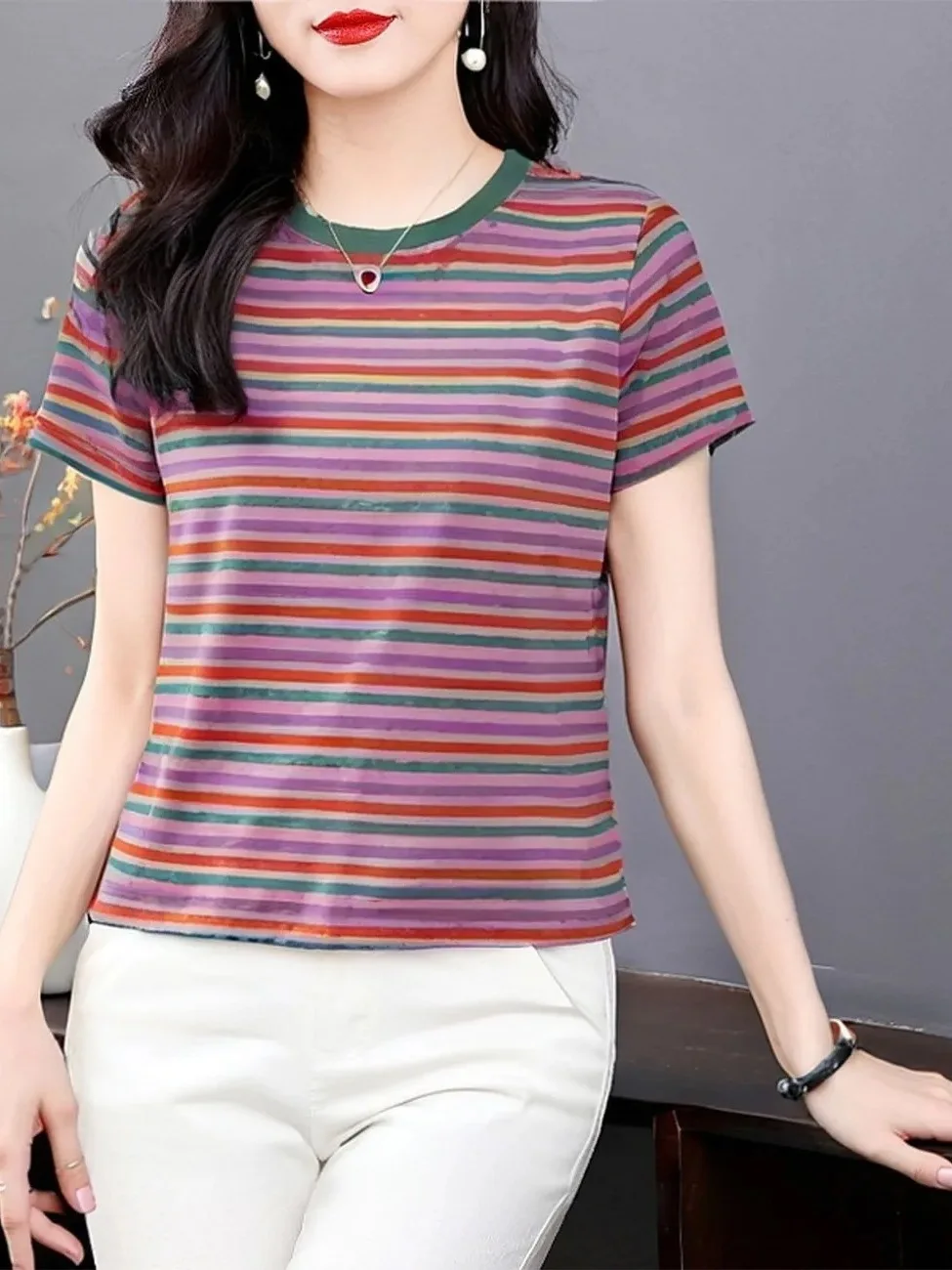 

Свободная полосатая футболка с коротким рукавом для женщин среднего возраста: модный повседневный топ из полиэстера с круглым вырезом и принтом
