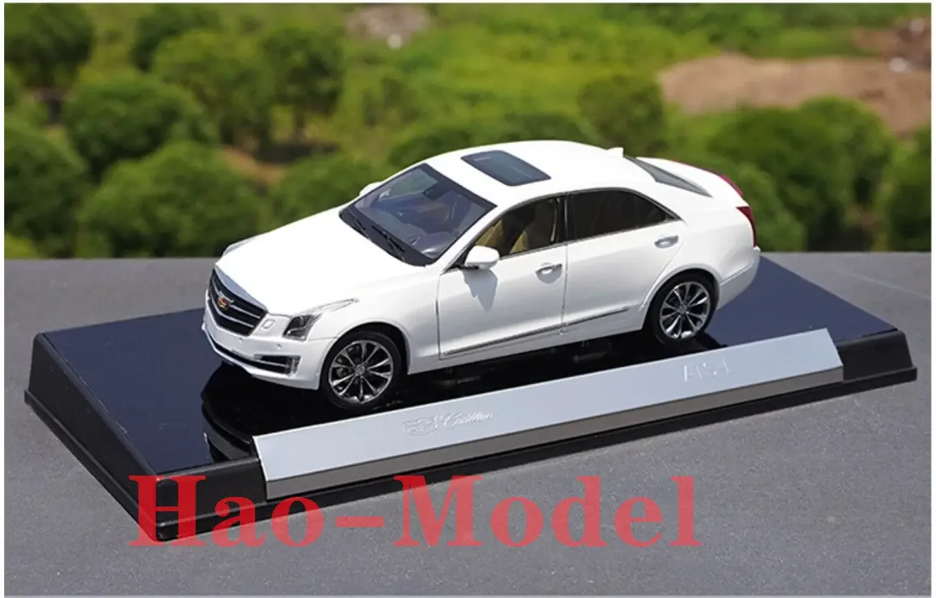 

1/18 For Shanghai CADILLAC ATS-L Alloy Model Car Diecast Boys Girls Toys Kids Gifts Hobby Display Ornaments Collection White/Red