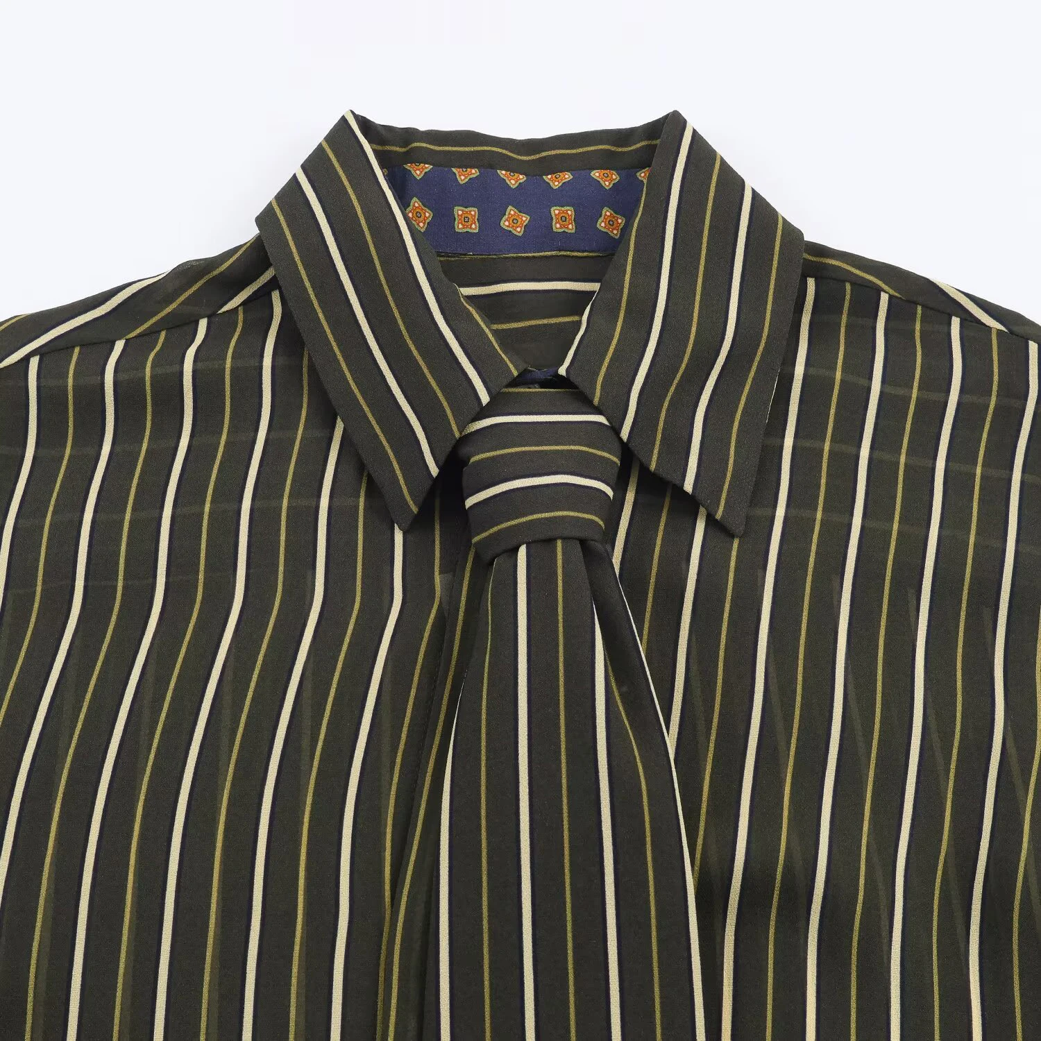 Camisa holgada y versátil con lazo a rayas para mujer, nuevo producto de invierno, estilo europeo y americano, 2025