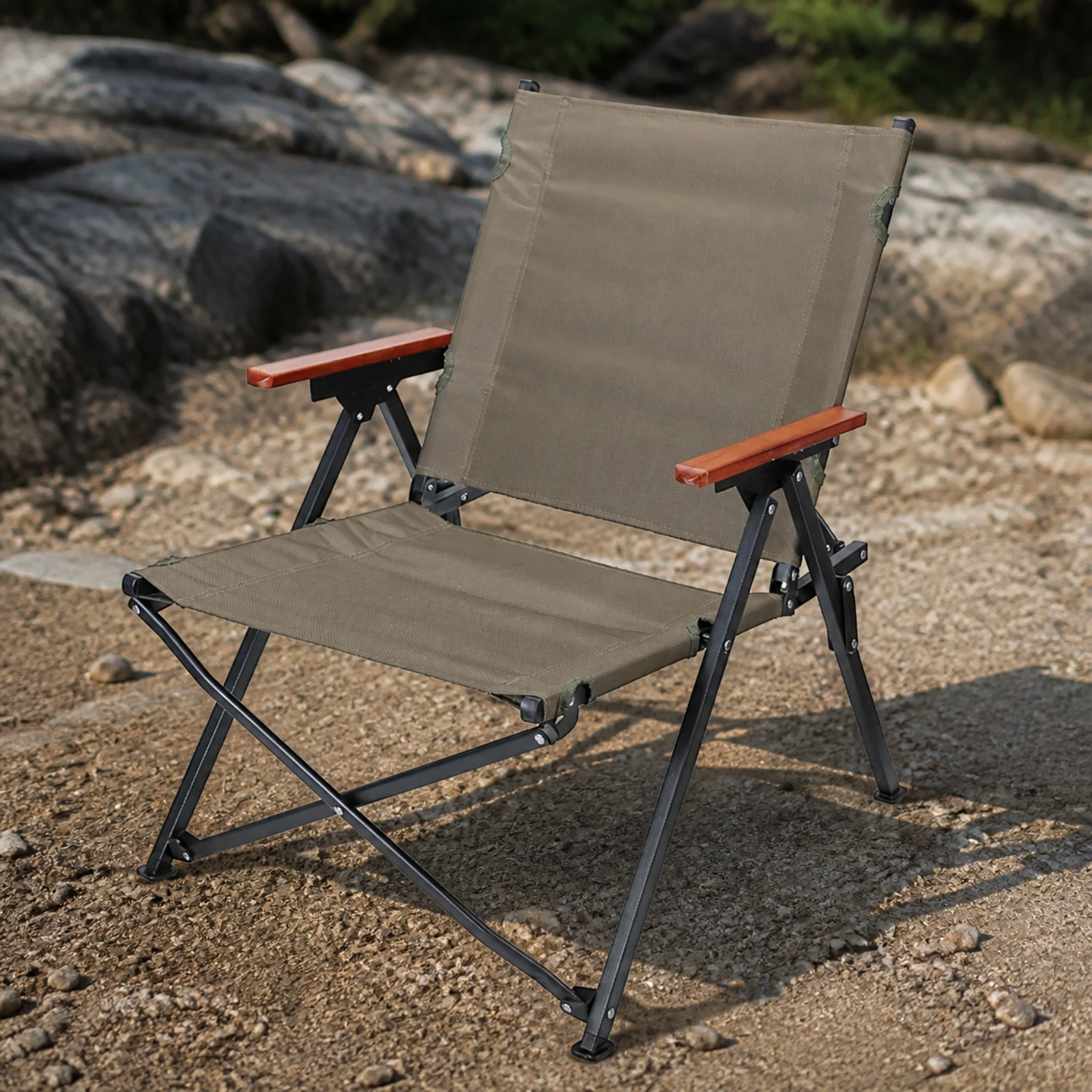Puppet-Style-Style Folding Chair Lightweight Portable Outdoor Chair with Wooden Armrests No Assembly Required Breathable
