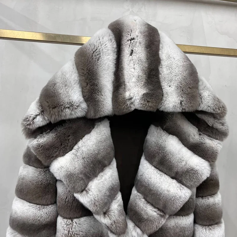 Manteau en fourrure de lapin Rex naturel pour femme, vestes à capuche courtes, fourrure de chinchilla, vraie fourrure, veste de luxe féminine, hiver, meilleur vendeur, nouveau, 2024