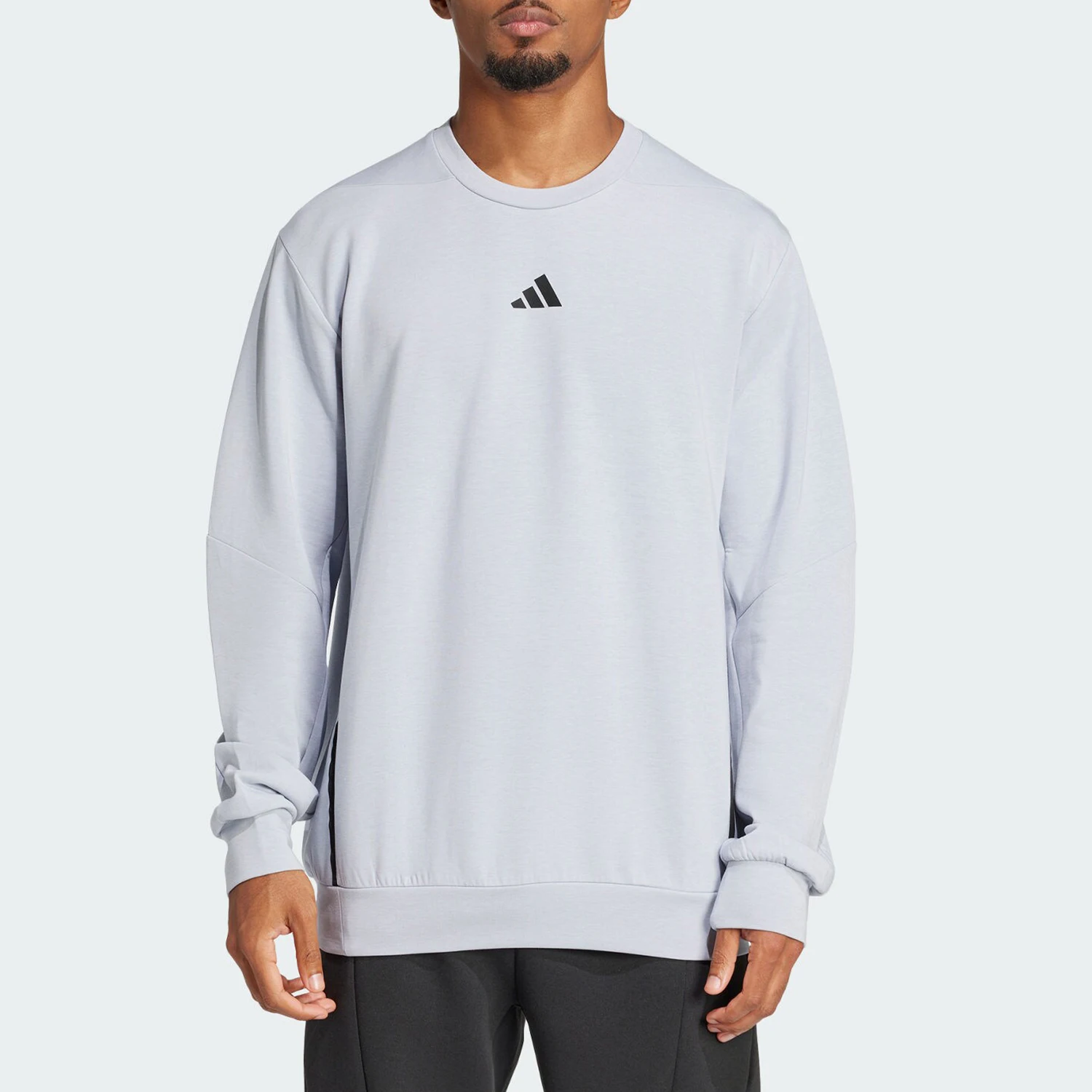 

Оригинальный мужской трикотажный свитшот Adidas D4T Crew Sweats с круглым вырезом JP0927