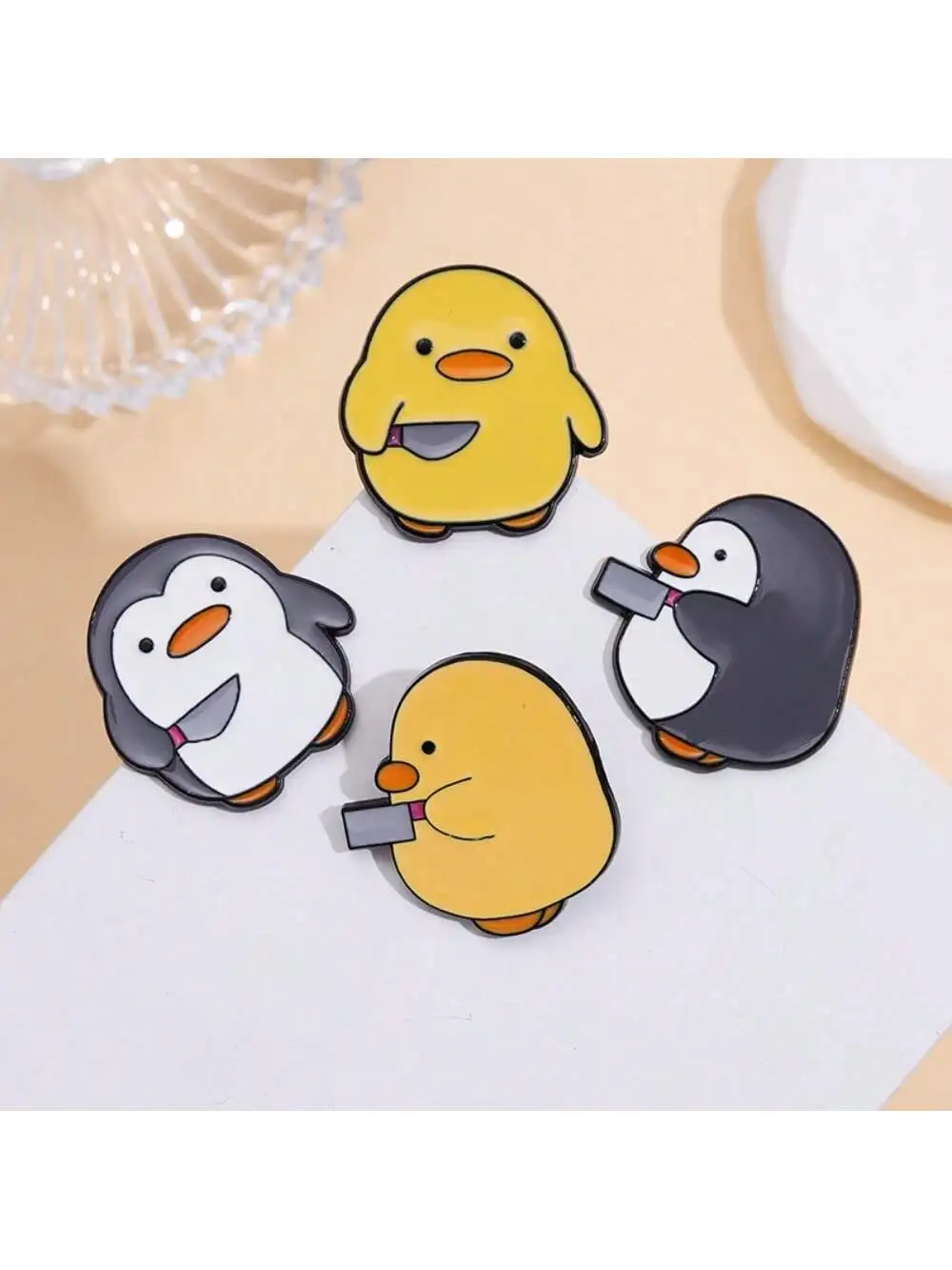 4 cute children's cartoon penguins, small yellow ducks, knife shaped alloy brooches, daily outfits, bags, accessories, badges