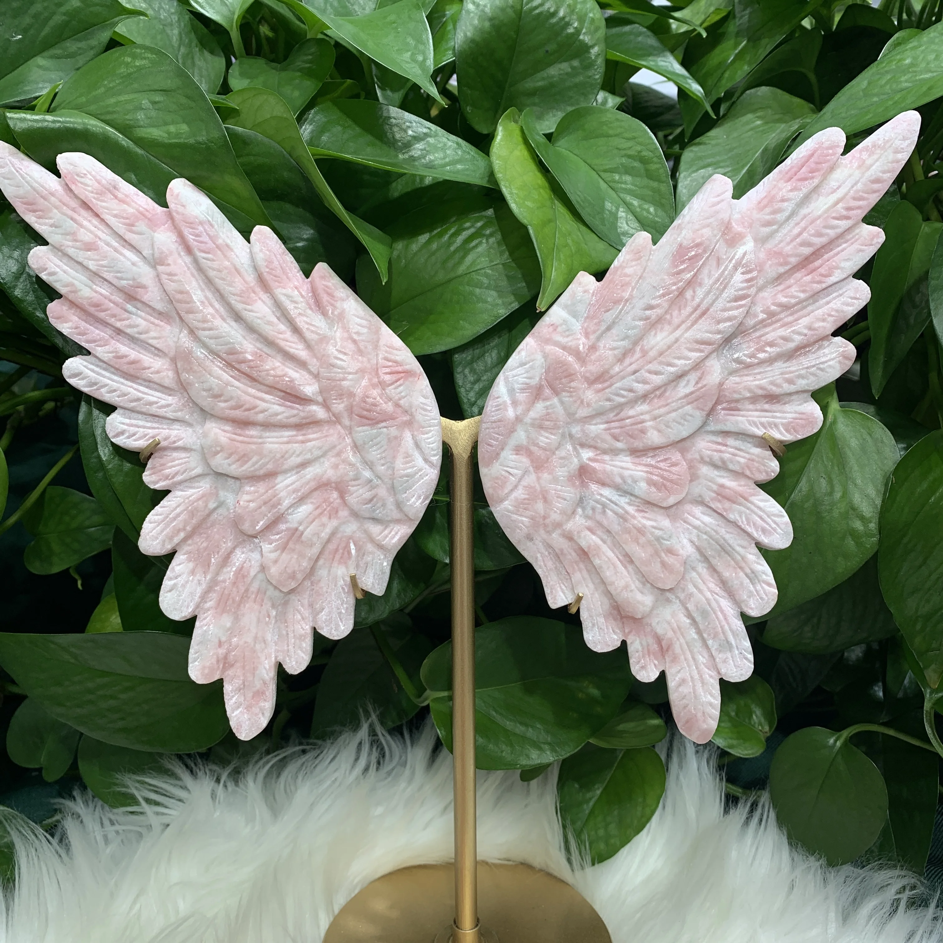 Natural Rouge jasper hand carved wings Figurine crystal Wings Sculpture with showing stand for Home Decoration