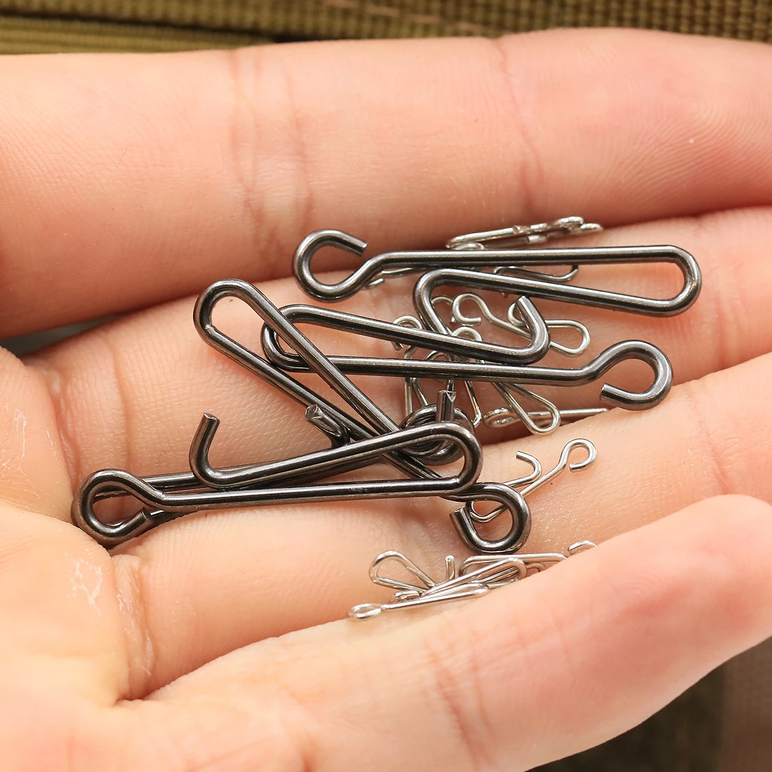 FishTrip 100Pcs Fishing Snap 8.8Lb~72Lb Clip Connector Black Stainless Steel for Saltwater and Freshwater