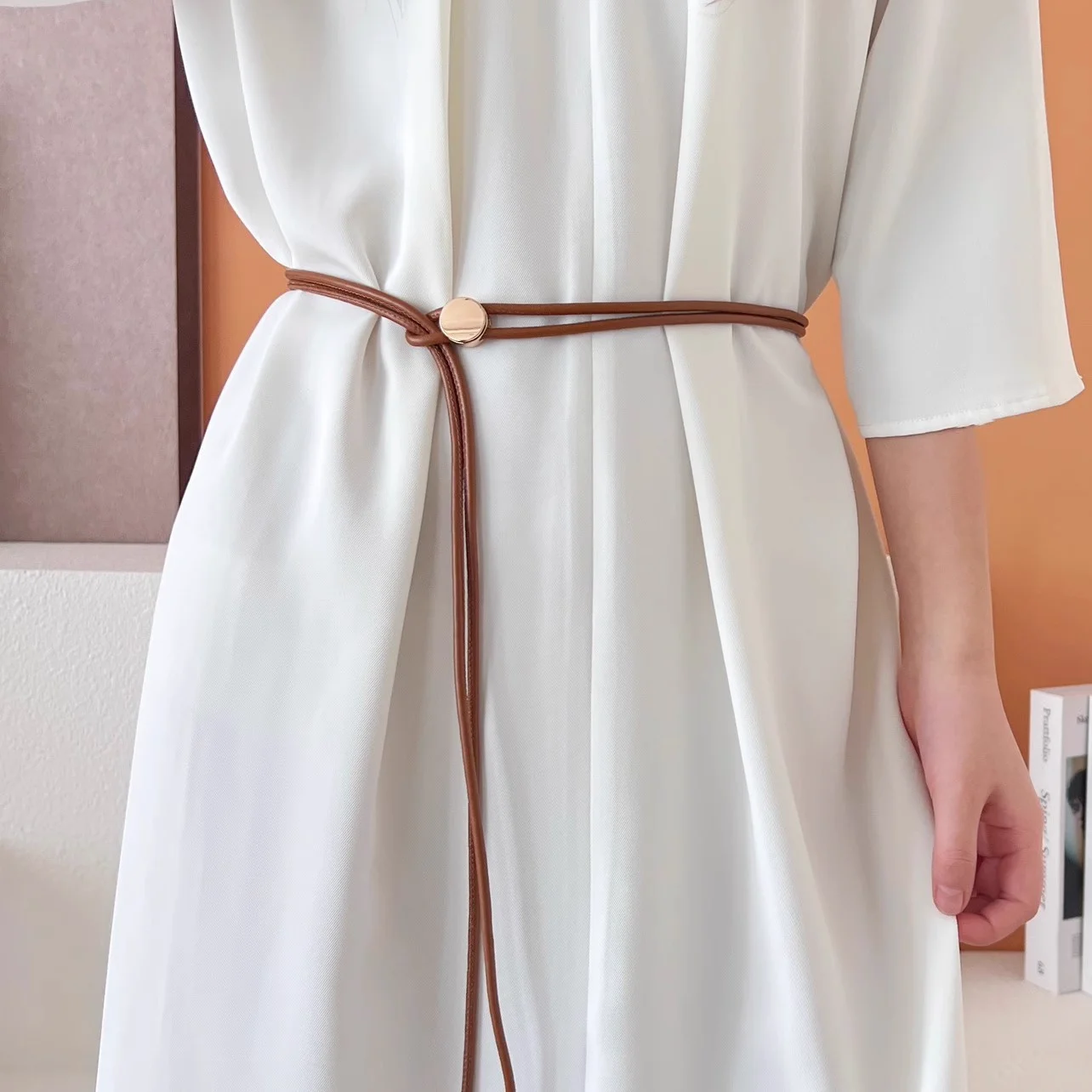 Ceinture fine en cuir souple pour femme, robe d'été, chemise décorative, longue, polyvalente, à la mode, nouveau style, 1 pièce