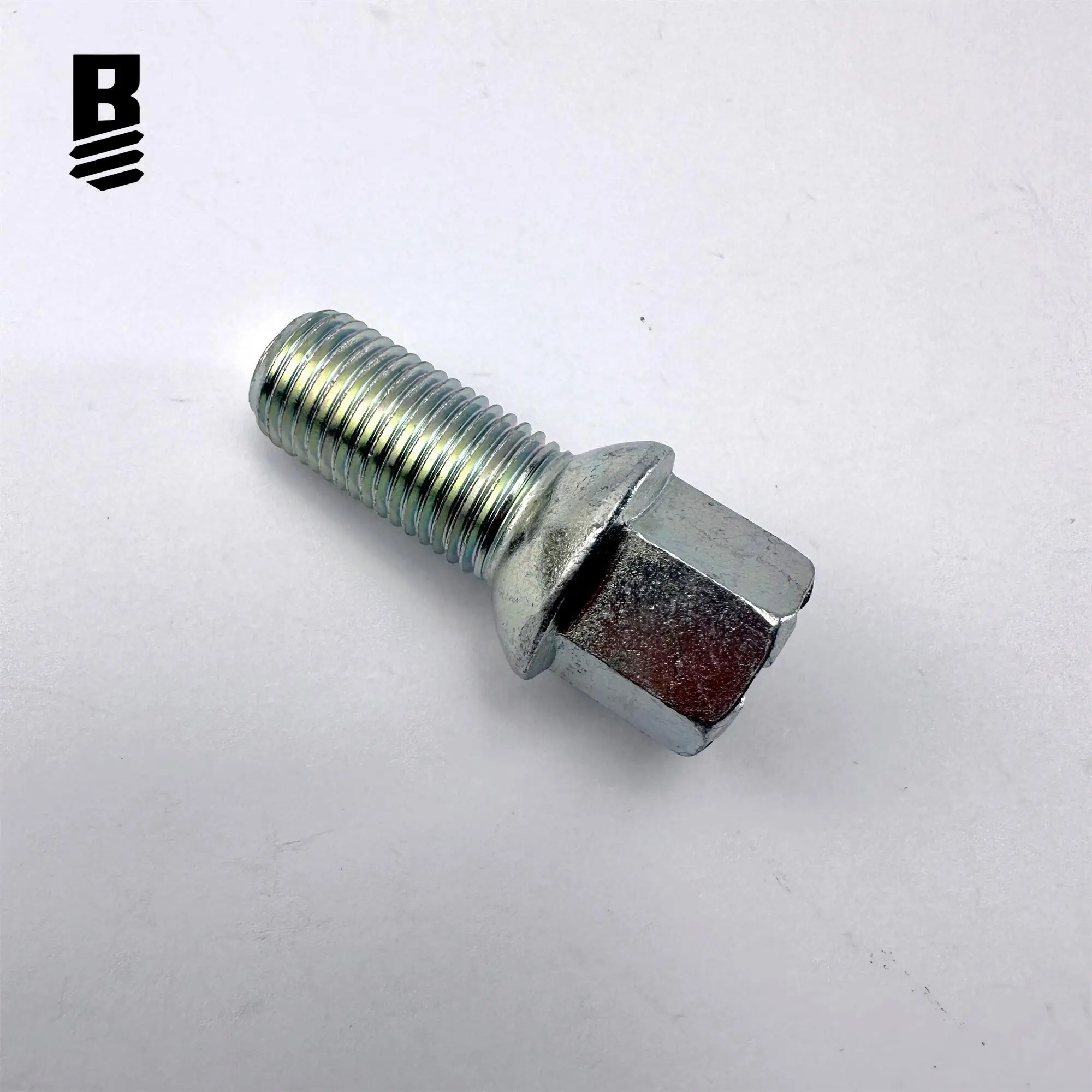 WHT002437 WHT001812A 8D0601139D BOLT BOSS BOLT FOR AUDI VW A3 GOLF JETTA A6 A4 A5