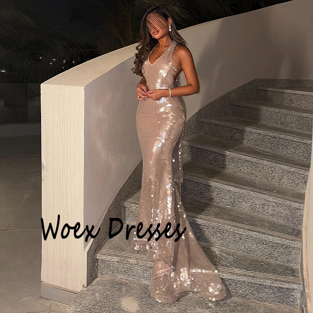 Abito da sera formale con paillettes con scollo a V personalizzato Abito da festa con strascico scintillante senza maniche Abito da ballo lungo fino al pavimento per le donne