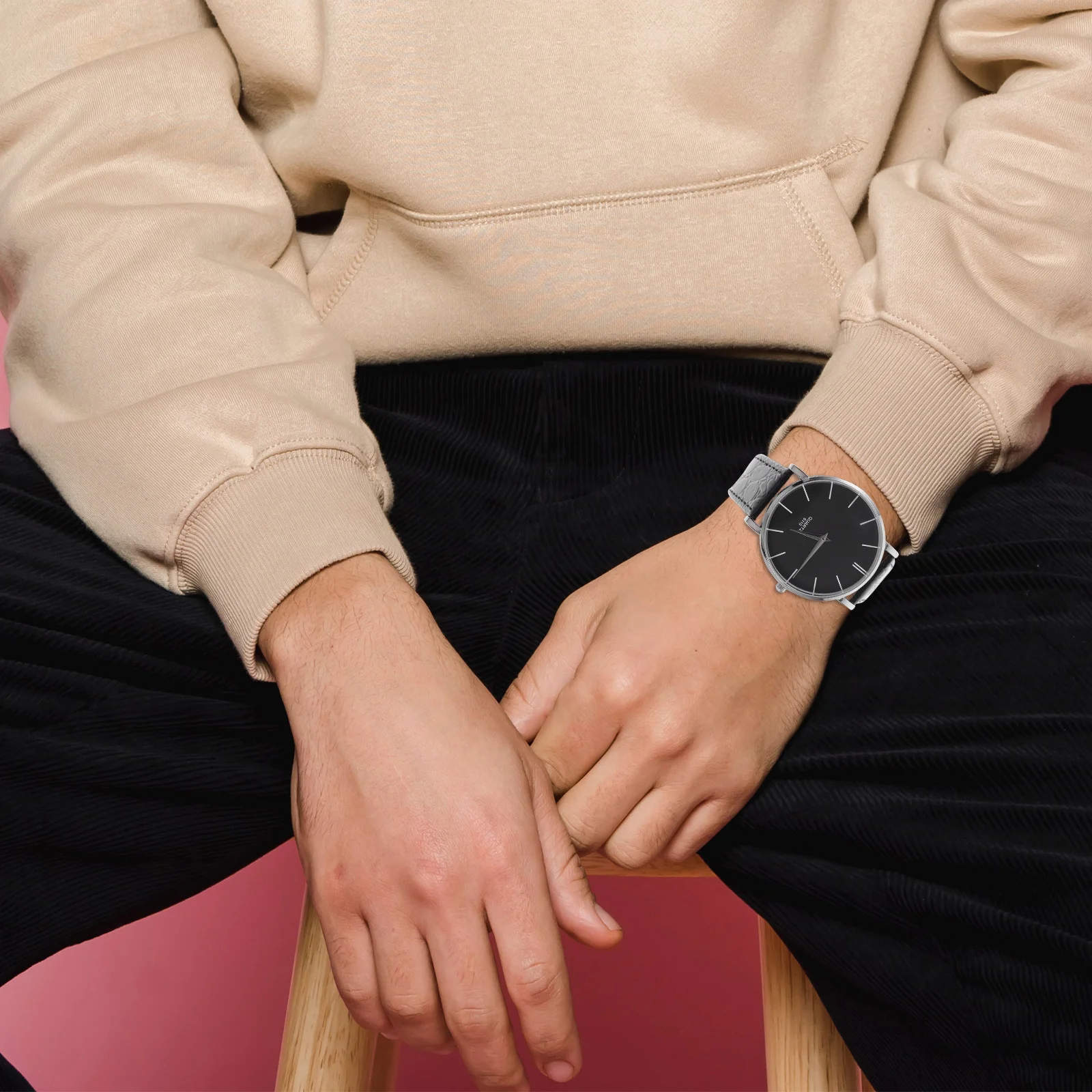 

9140 Men Black Quartz Watch Ultra-Thin Round Dial Living Waterproof PU Band Adjustable Strap Precise Japan Movement