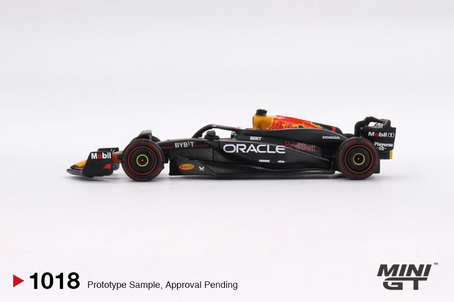 MINIGT 1/64 Oracle Red Bull Racing RB19 #1 Max Verstappen MGT01194