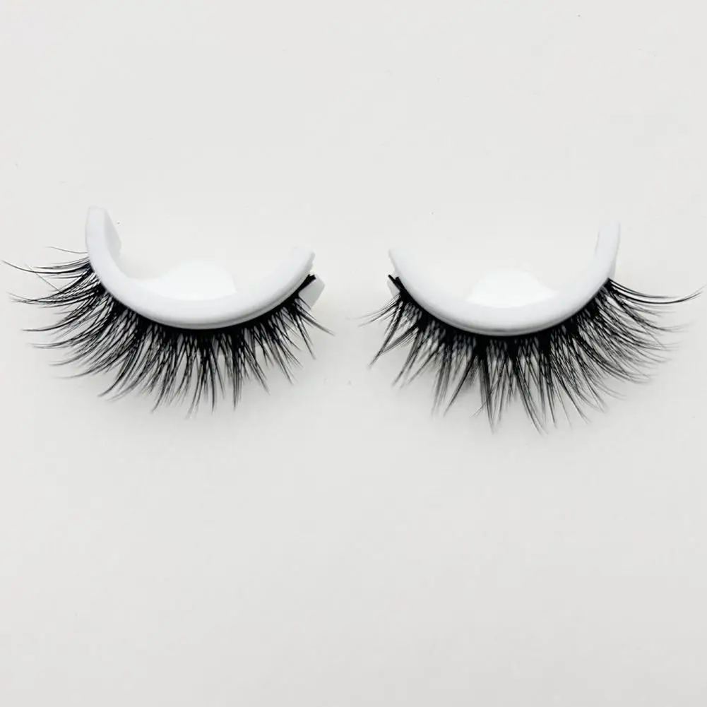 1 ペア再利用可能な自己粘着つけまつげフルストリップまつげ接着剤不要 3 秒でまつげエクステンション美容用品を装着する