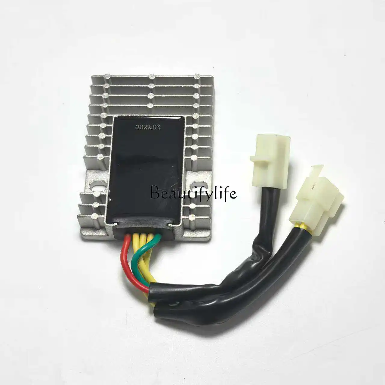

For KYMCO Rowing 250 300 Xciting 250 300 500 04-14 Rectifier