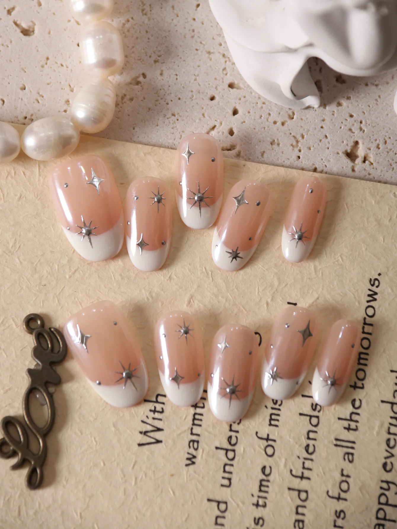 10 قطع من بودرة أحمر الخدود الفرنسية البيضاء المضغوطة من الأكريليك تتضمن ورقة واحدة من علامات التبويب اللاصقة وقطعة واحدة من الملف الصغير #1