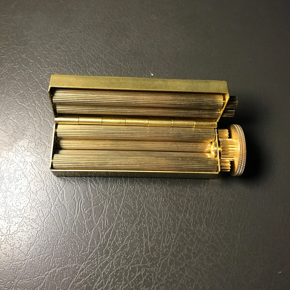 High Quality Brass Hand Made Retro Gear Cigarette Rolling Machine