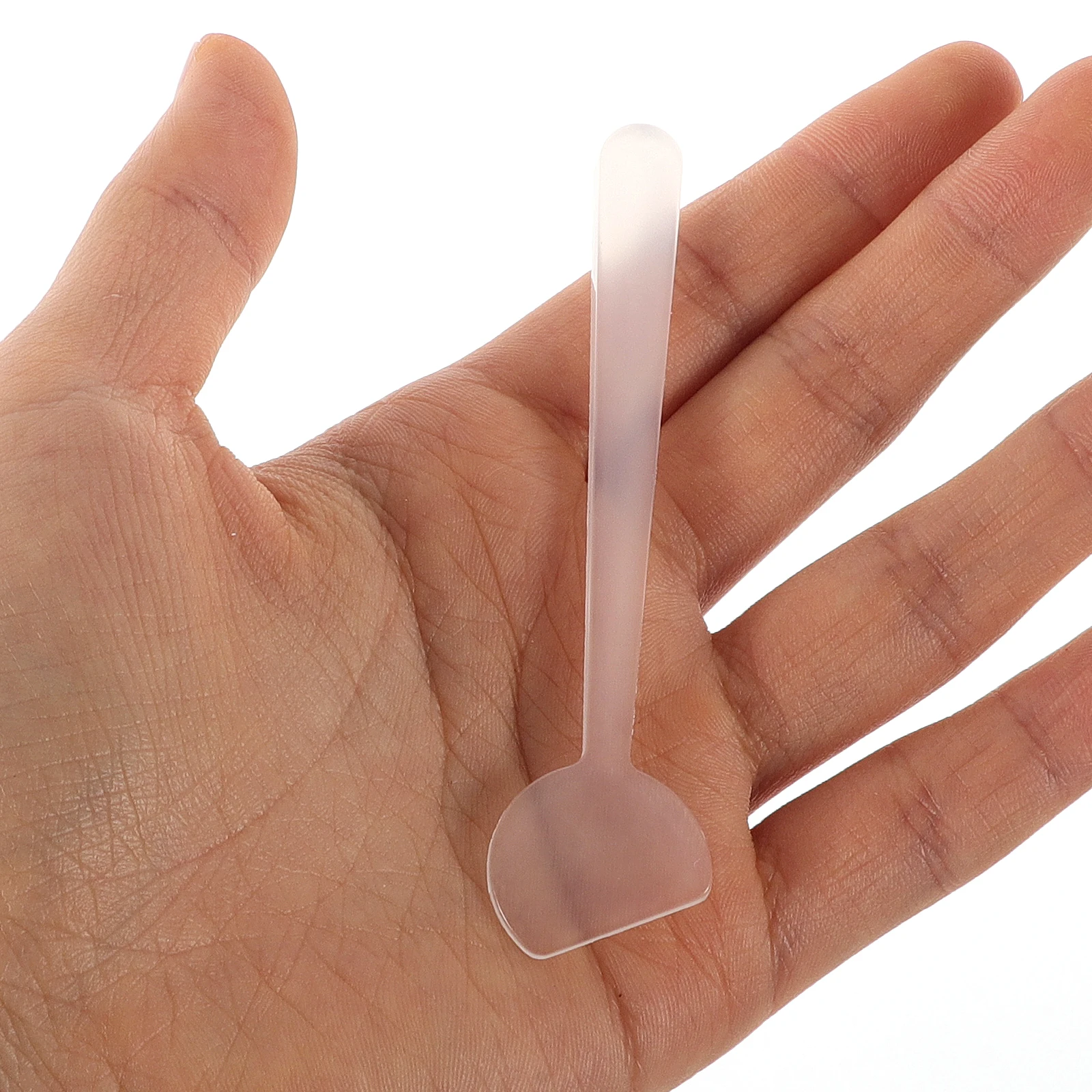

100 Pcs Spoon Skincare Beauty Mask Spatula Plastic Face Cream Spoon Face Lotion Scoop Tool Packaging