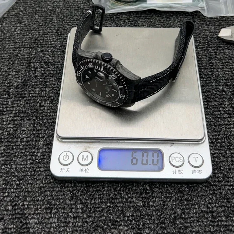 40mm Men's Mechanical Watch VS Carbon Fiber Case Dandong Caliber 3135 28800 Amplitude Weight 60g      strap Lumens bezel