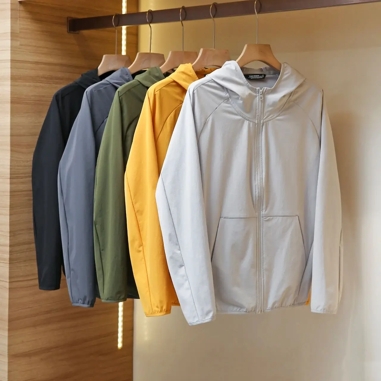 

Уличная высококачественная мягкая 3D стерео вырезка, летняя легкая кожаная солнцезащитная одежда, мужская и женская одежда с капюшоном для пар