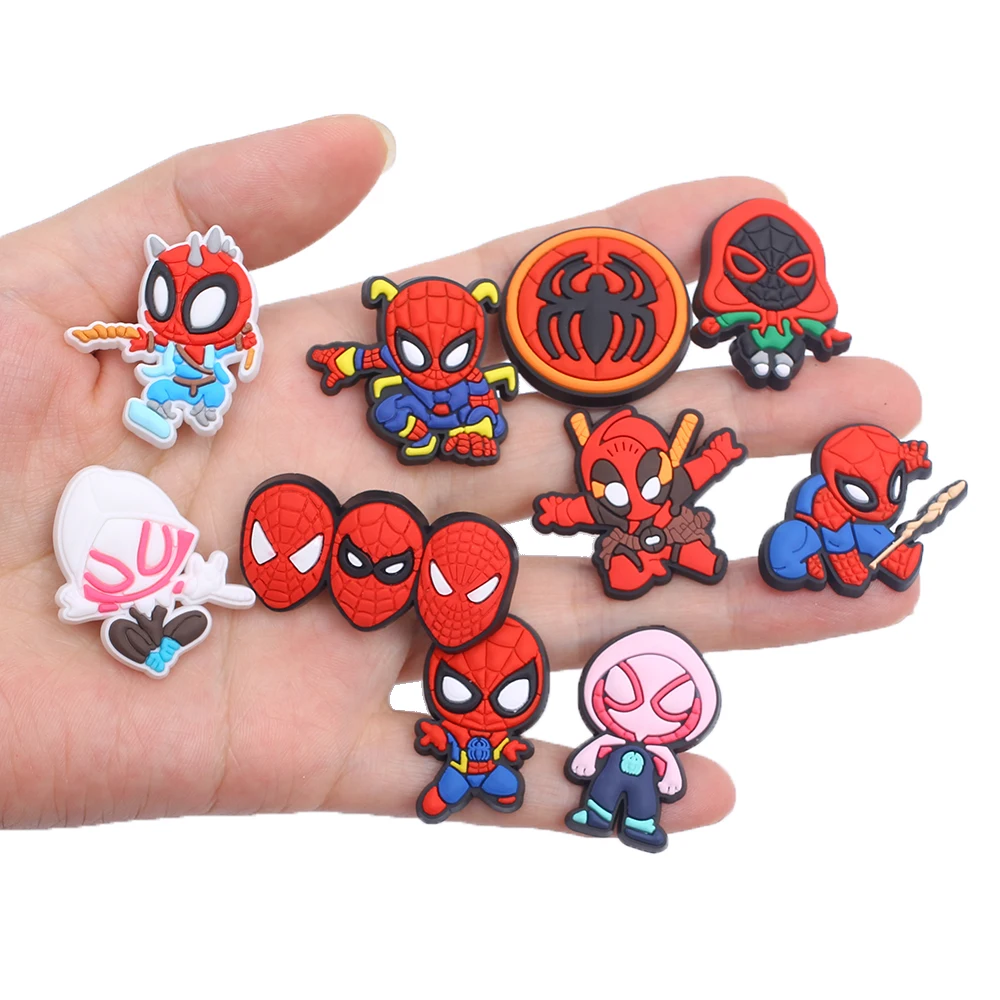 1-17 buah produk baru Spider-Man PVC Shoe Charm Dekorasi Aksesori gesper Aksesori Fit Band gelang