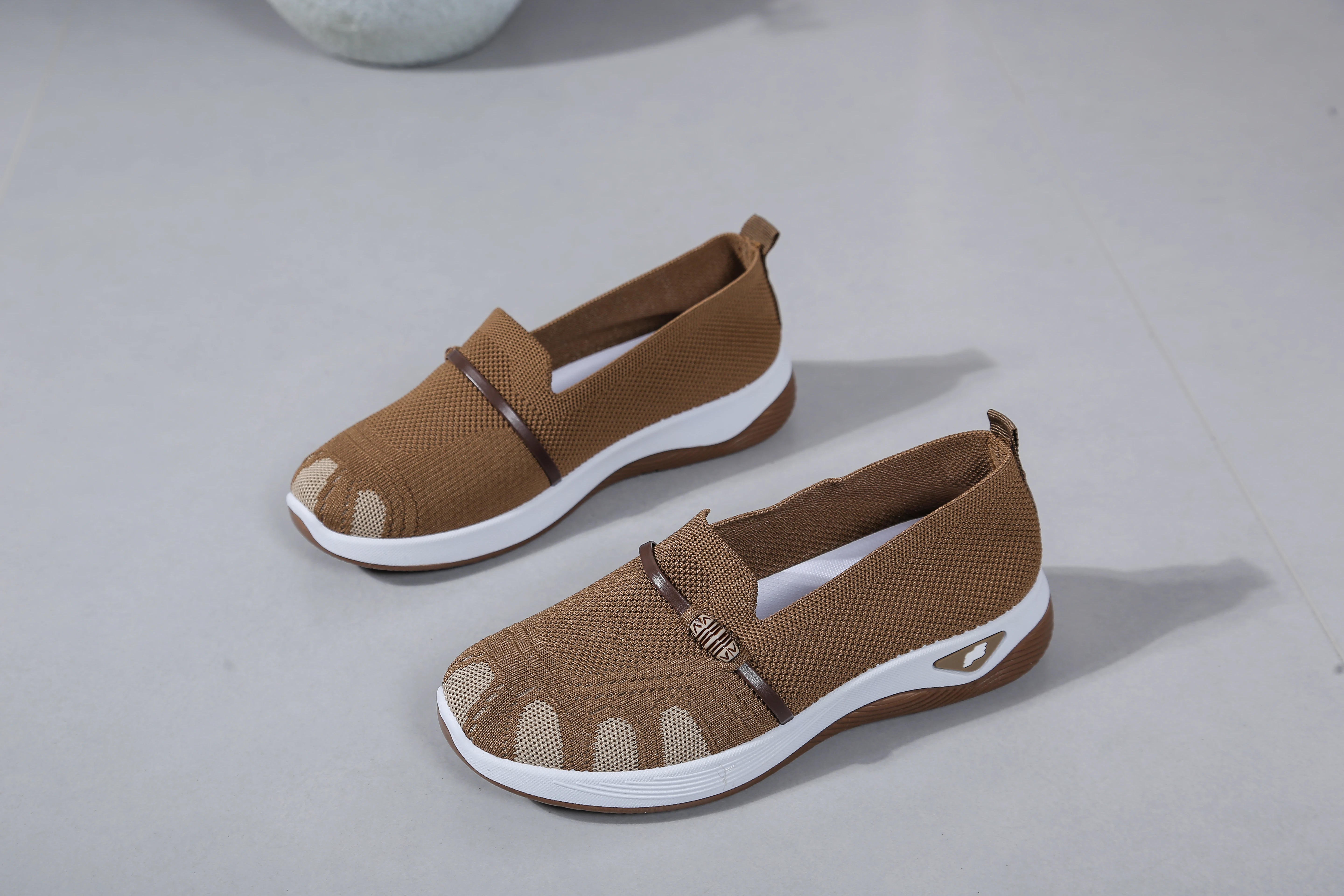 Damen Sommer 2026 Casual Sneakers EVA Ultraleichte Weiche Einlegesohle Damen Arbeitsschuhe Atmungsaktiv Bequem für Tägliches Gehen – Detail 12