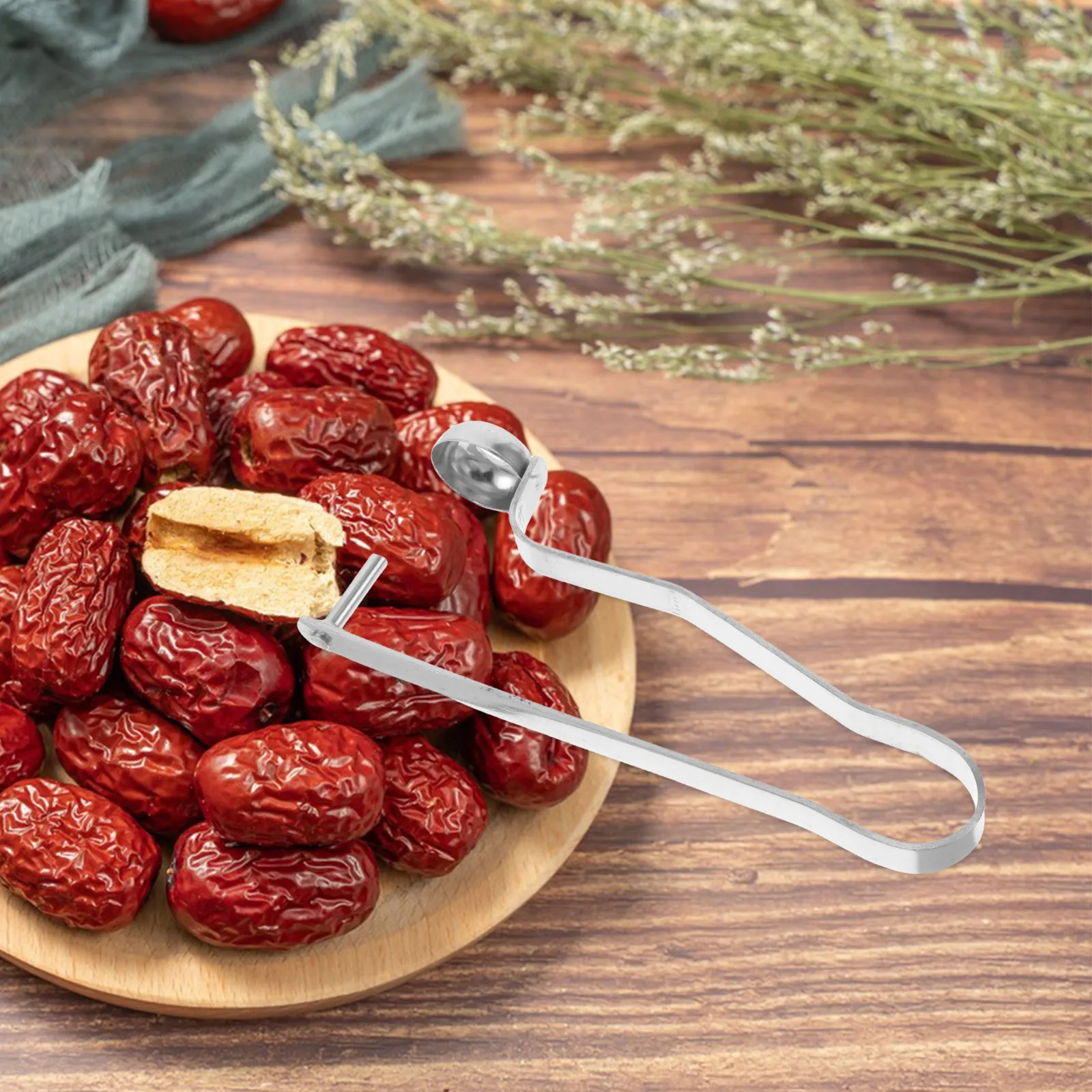 

2pcs Jujube Pitting Tool Red Dates Fruit Pitting Tool Cherry Corer Stainless Steel Kitchen Gadget For Home Restaurant Fruit