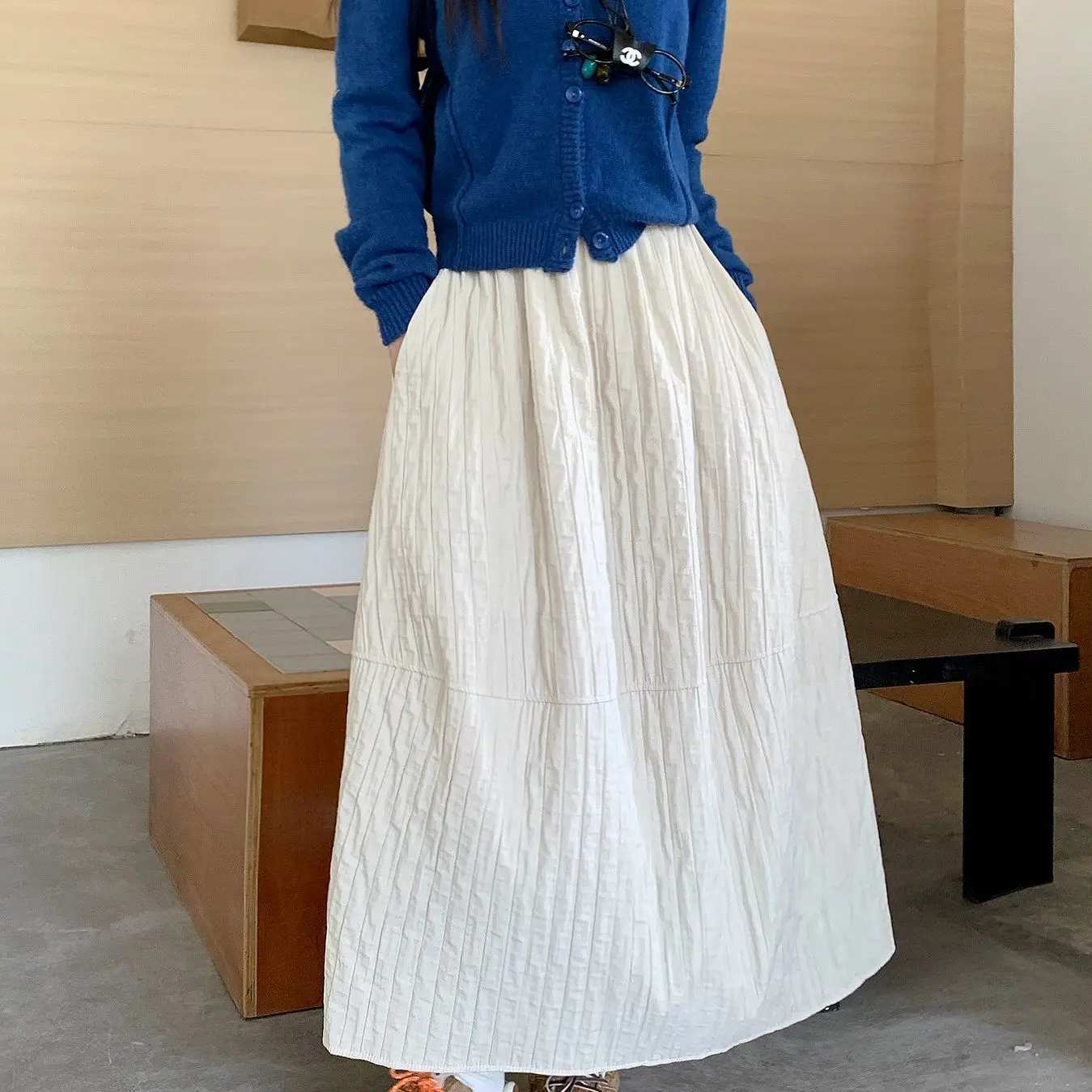 Vintage dreidimensionaler Blumenknospen-Halbrock für Damen, Herbst 2022, neuer, hoch taillierter, schlankmachender, bauschiger, mittellanger Rock