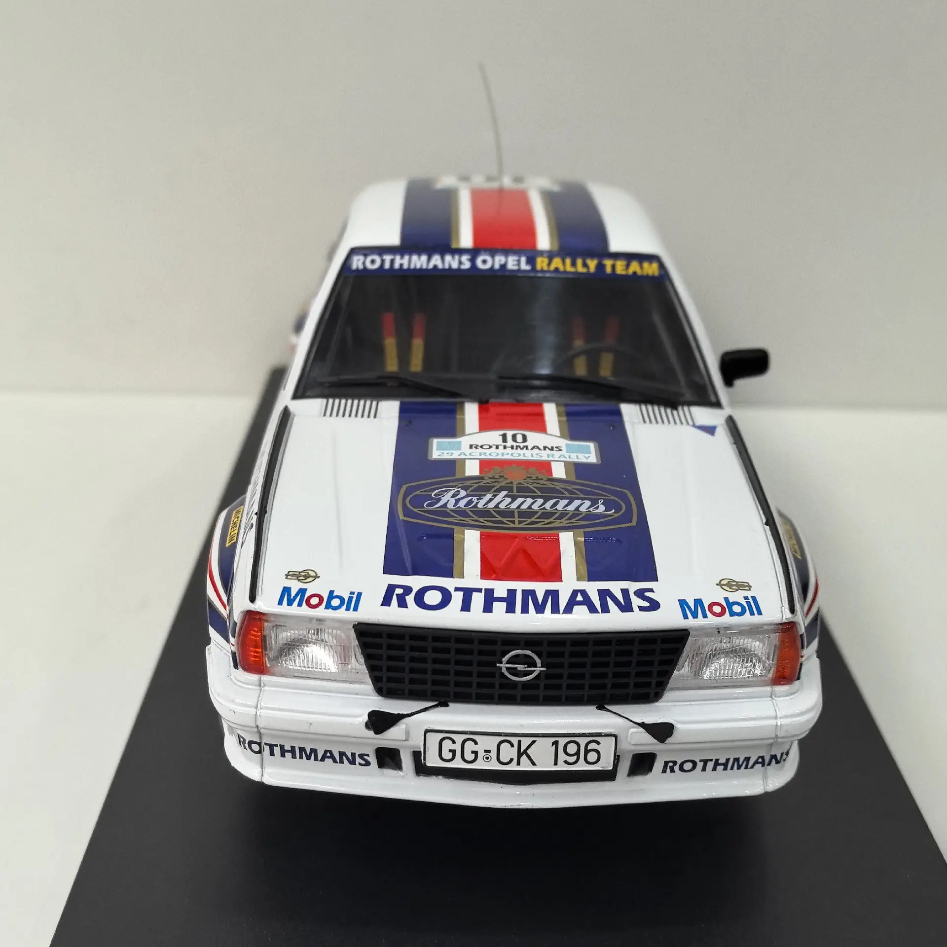 Picture 5: Diecast IXO 1/18 Scale OPEL ASCONA 400 #10 1982 Opel X7 Alloy Car Model