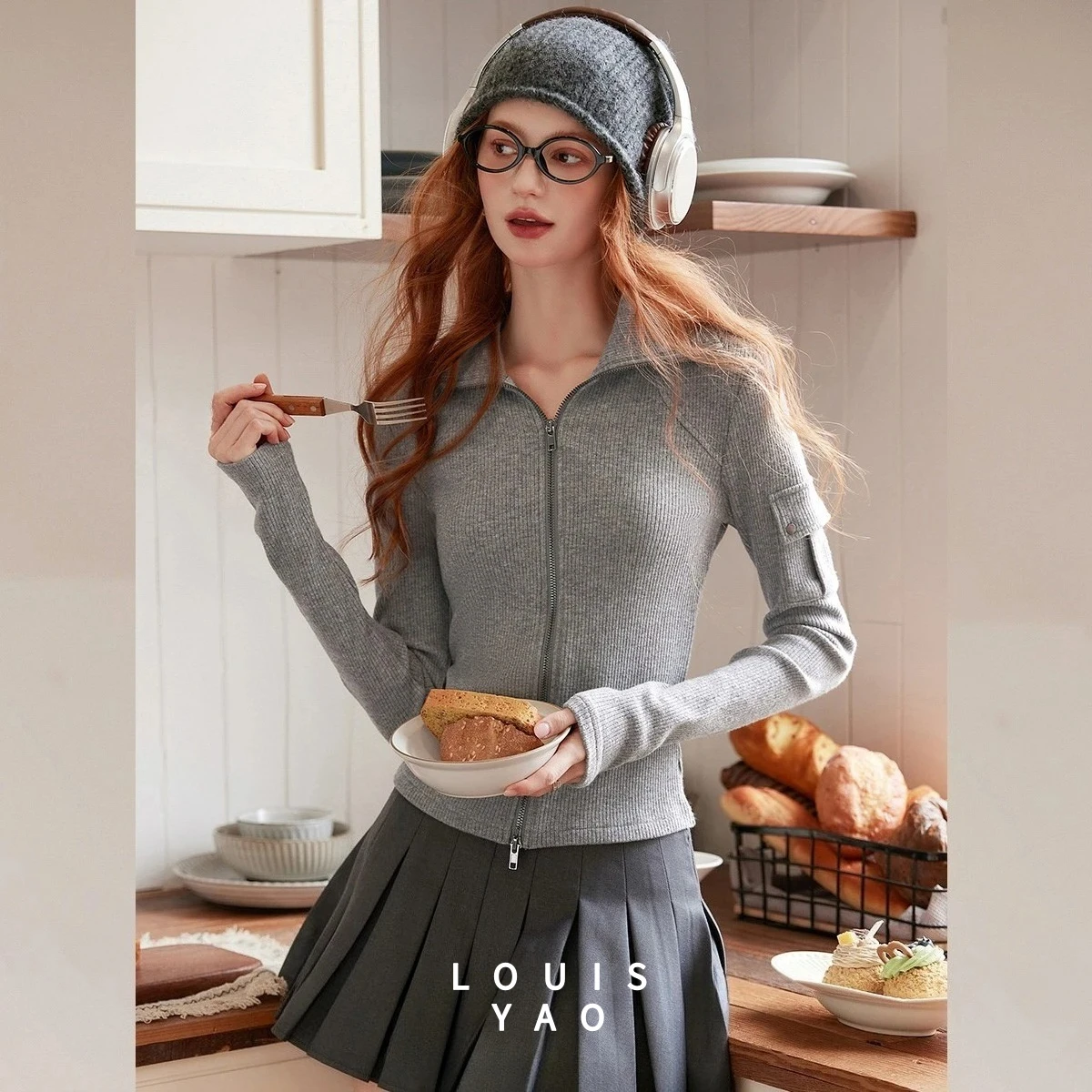 

LOUISYAO Casual Mandarin Zipper Women's T-shirt 2025 Autumn/Winter Tops Fashion Long Sleeve Tees Thick Micro Elastic Cardigan